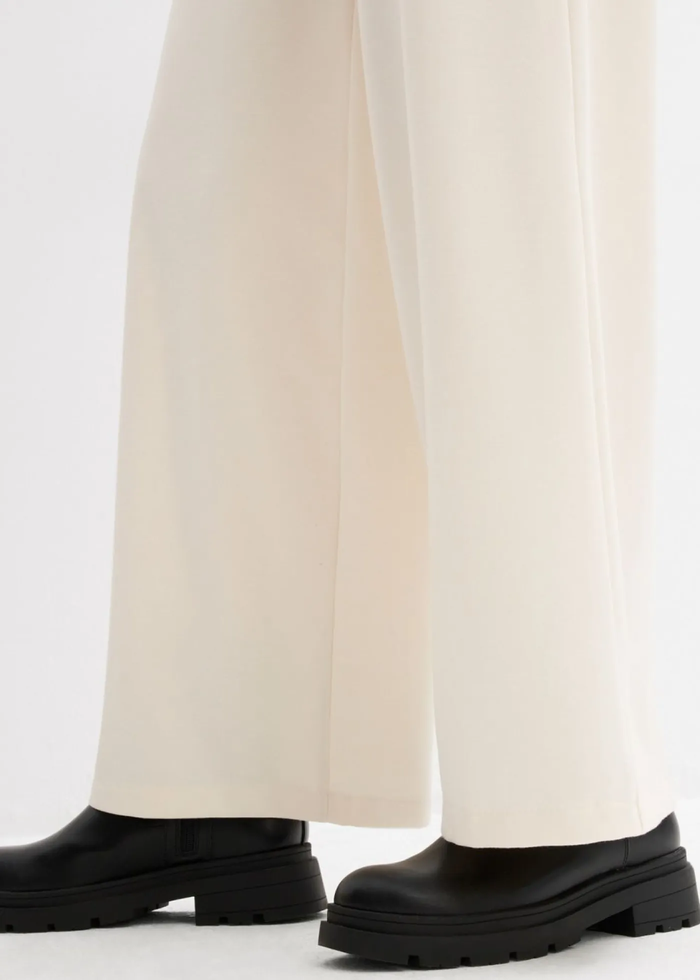 bonprix bonprix Pantalones>Pantalón Marlene de cómodo tejido Punto di Roma blanco perla