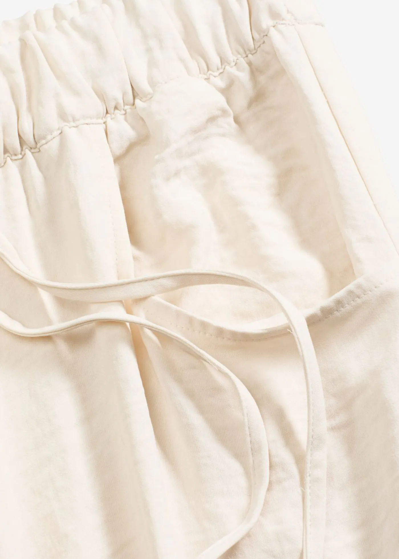 bonprix bonprix Pantalones>Pantalón Marlene de crepé ligero Beige natural