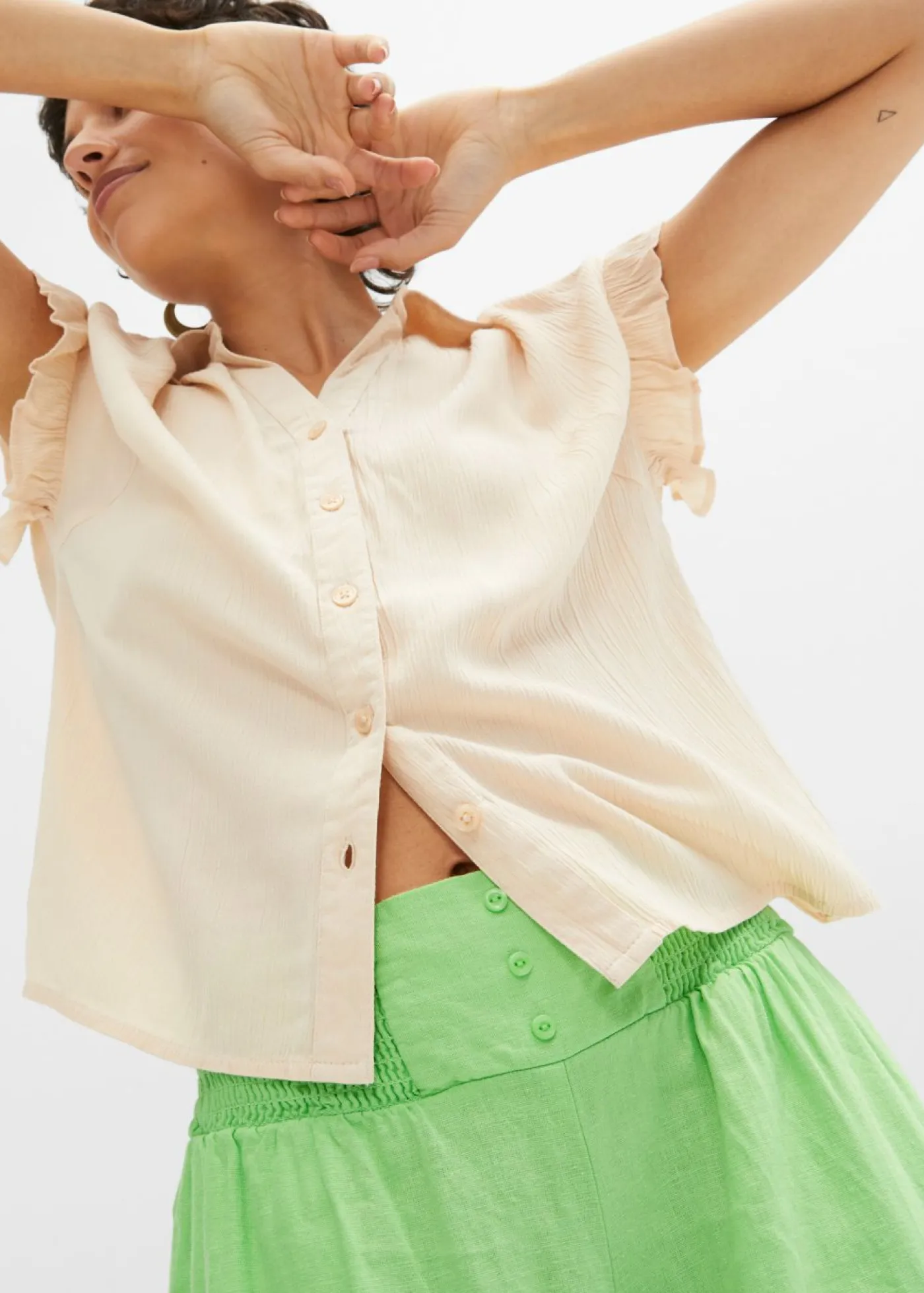 bonprix bonprix Pantalones>Pantalón Marlene de mezcla vaporosa de lino Verde apio