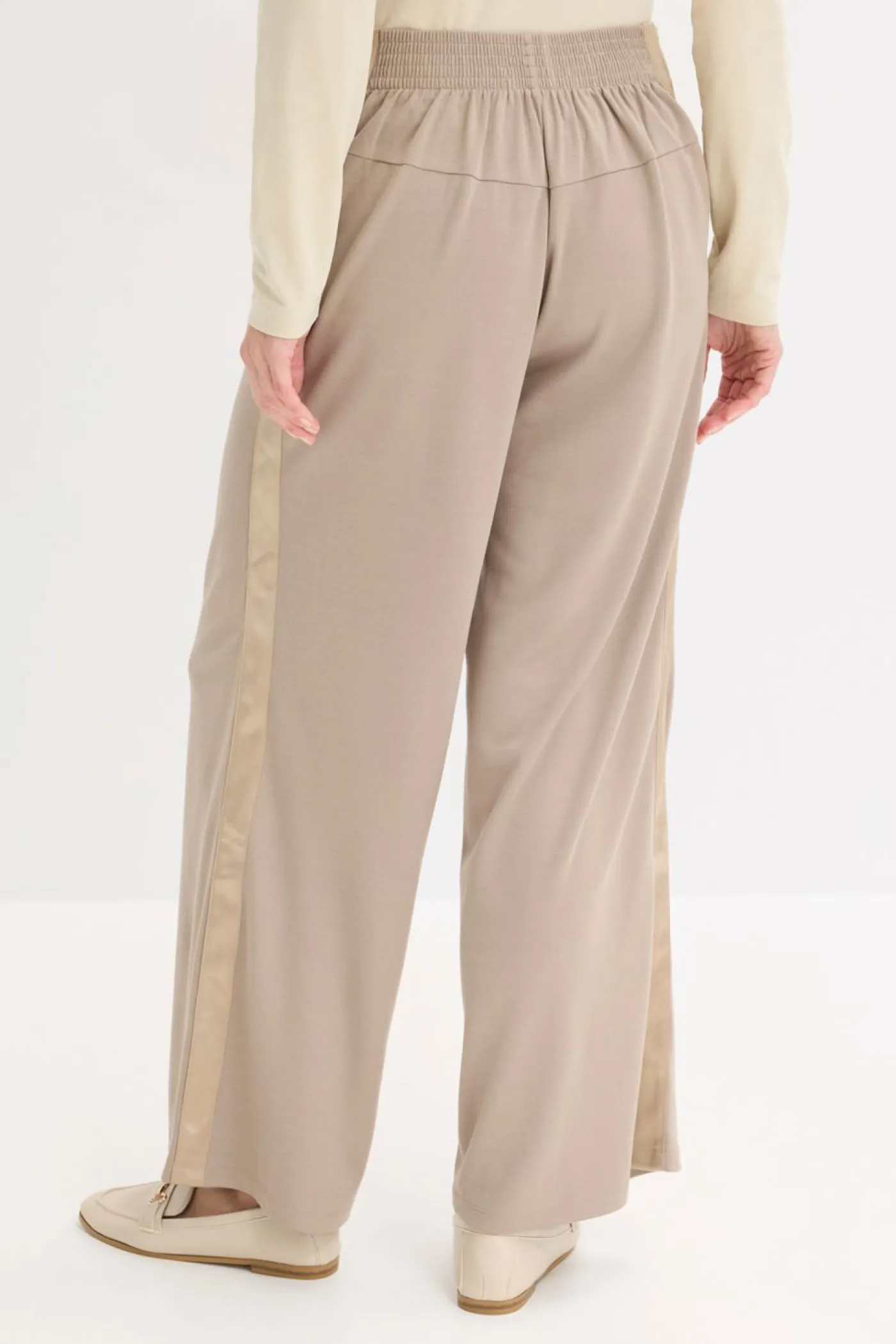 bonprix bonprix Pantalones>Pantalón Marlene de Punto di Roma con cinta de satén Marrón grisáceo