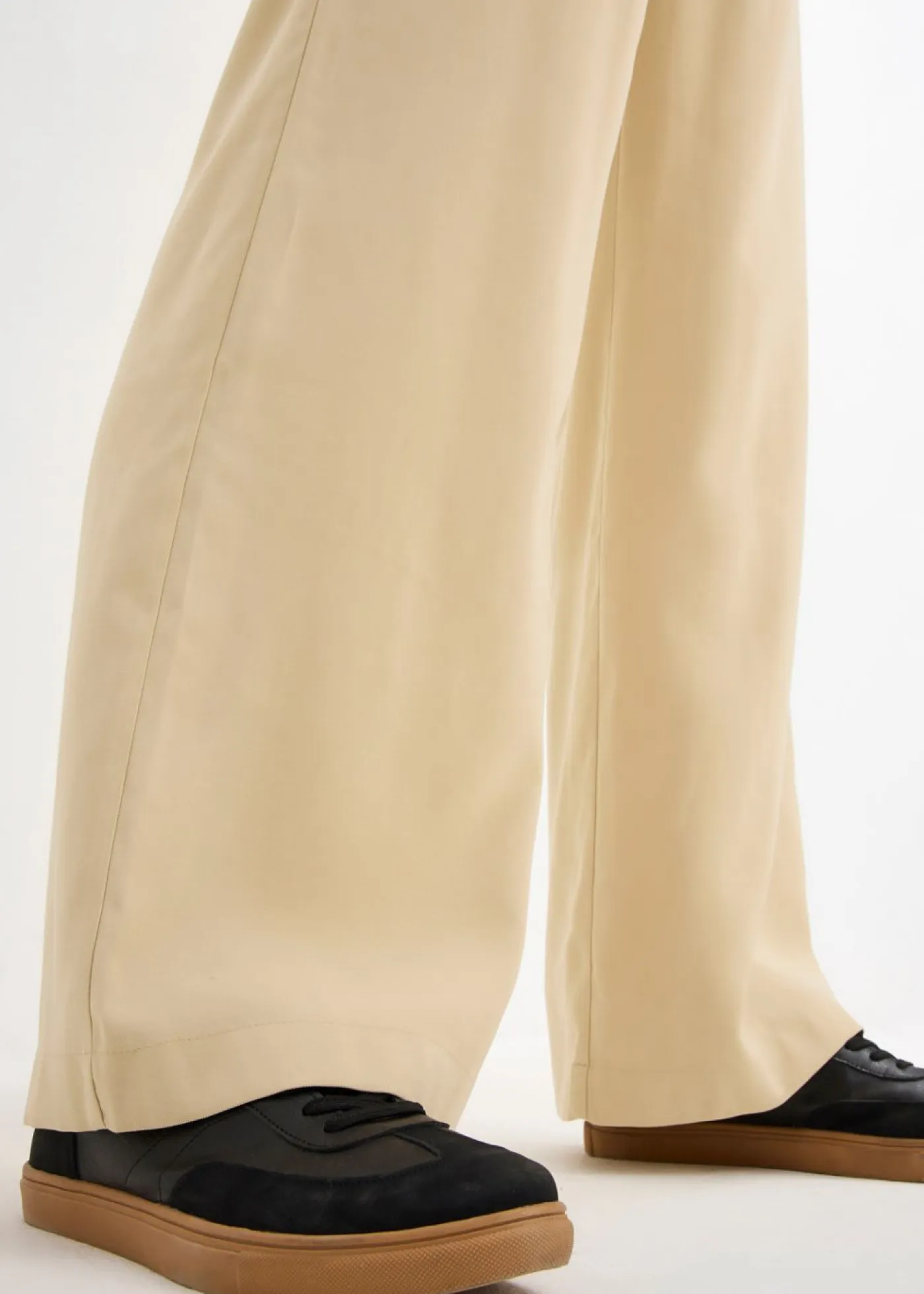 bonprix bonprix Pantalones>Pantalón Marlene de viscosa fluida Beige verdoso