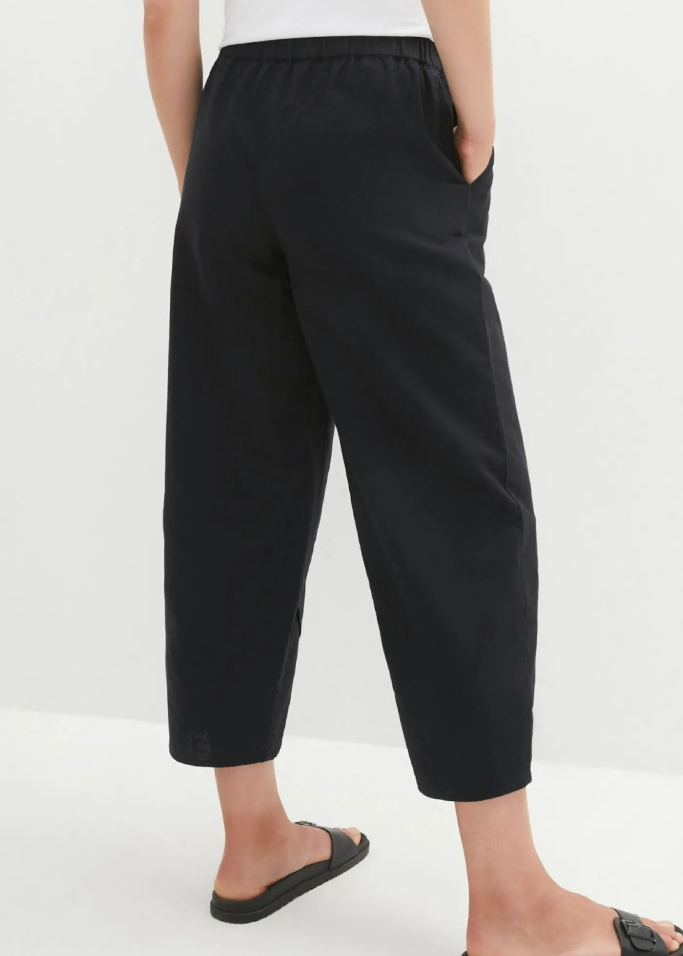 bonprix bonprix Esenciales|Pantalones>Pantalón pirata de mezcla de lino ligero Negro