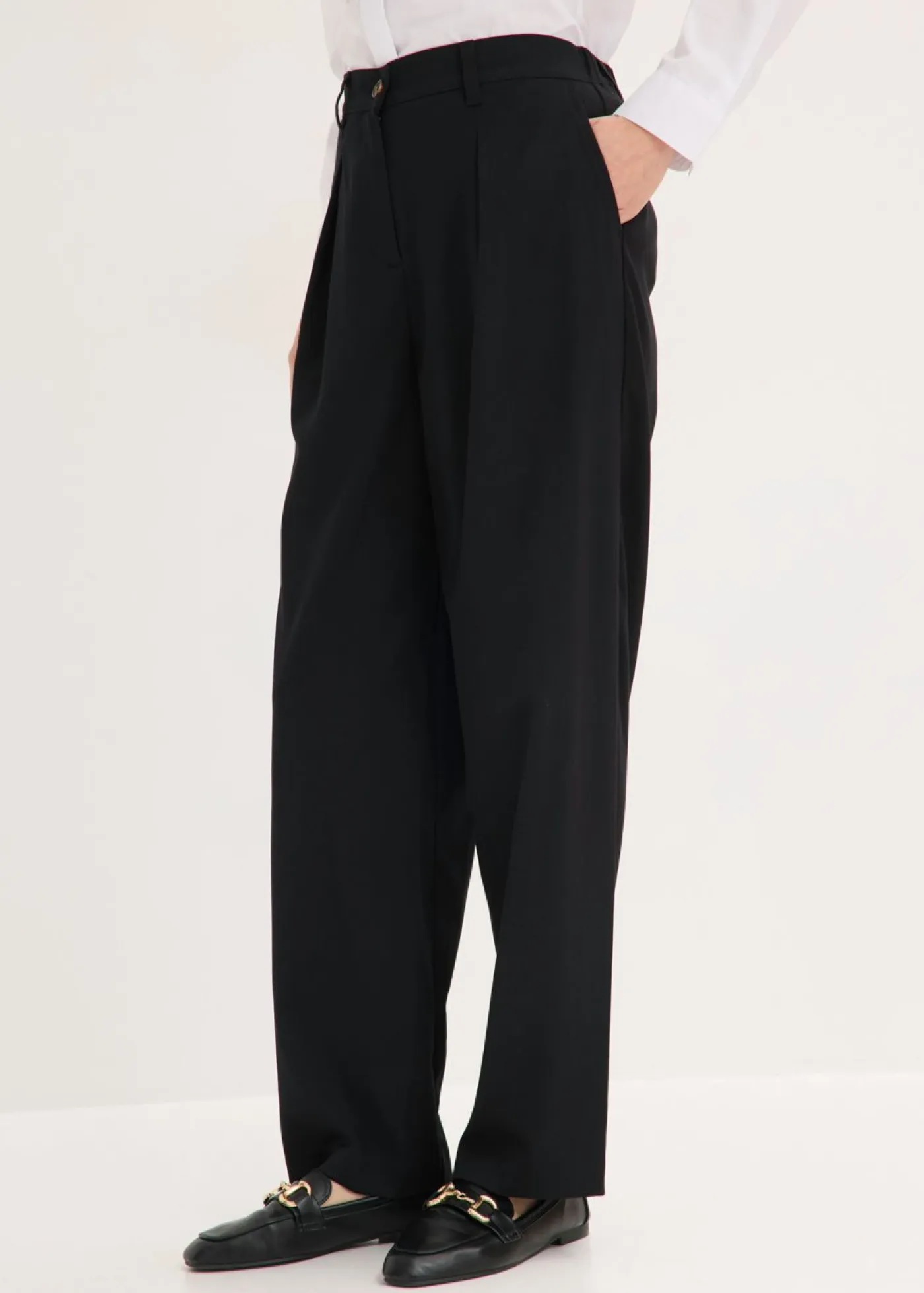 bonprix bonprix Pantalones>Pantalón tipo barrel con pinzas Negro