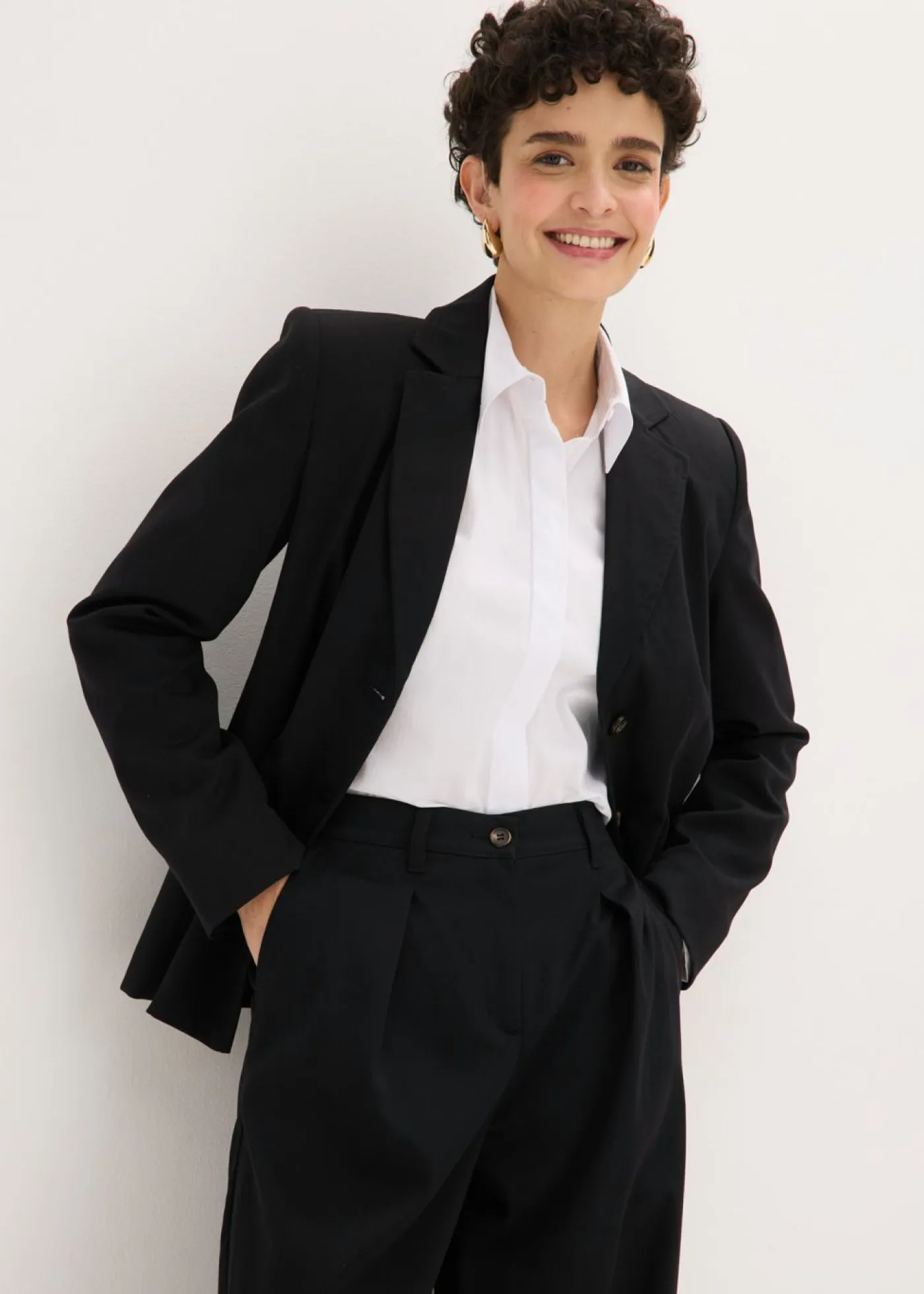 bonprix bonprix Pantalones>Pantalón tipo barrel con pinzas Negro