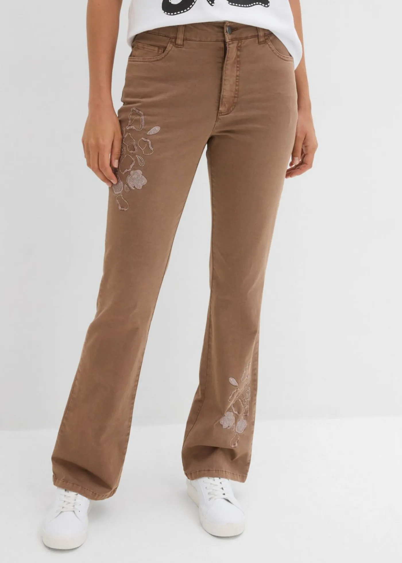 bonprix bonprix Vaqueros|Pantalones>Pantalón tipo bootcut con bordado Marrón castaño