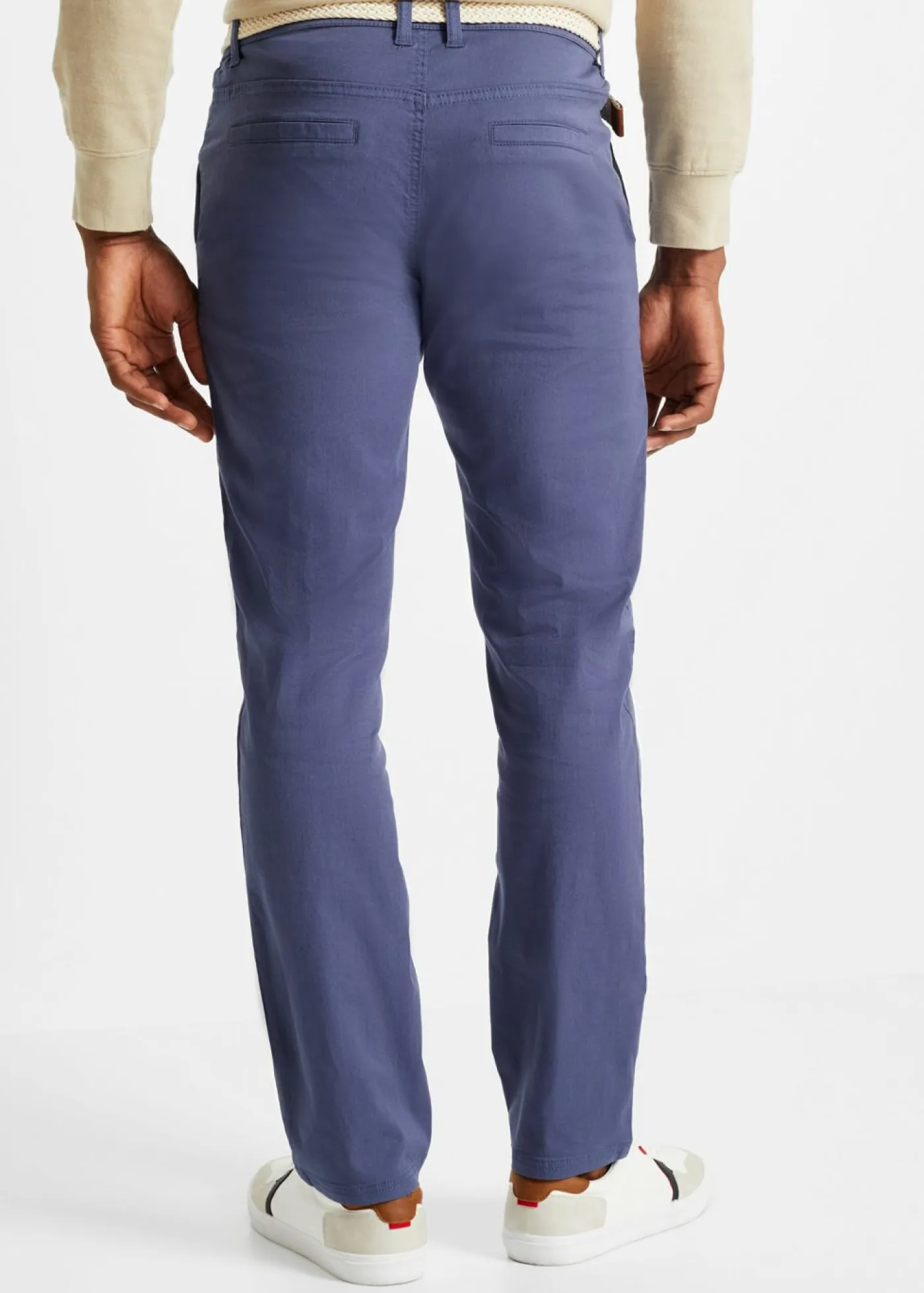Hombre bonprix bonprix Pantalón tipo chino con corte regular, cinturilla elástica, cinturón y forma recta