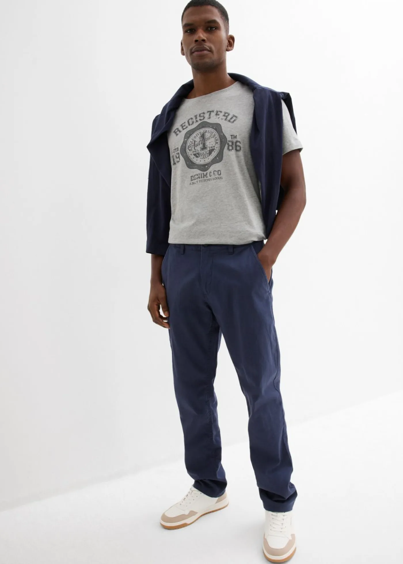 bonprix bonprix Pantalones>Pantalón tipo chino de lino puro con corte recto y regular Azul marino