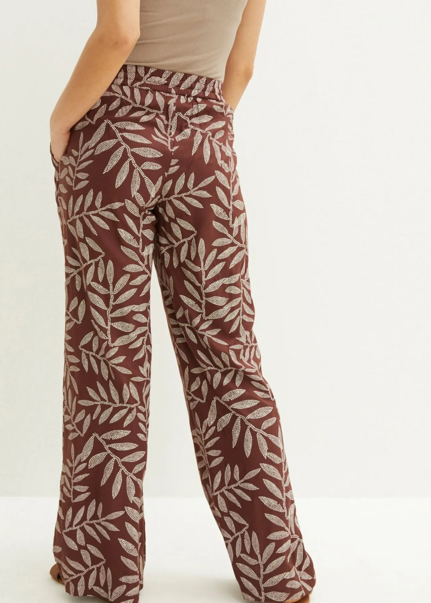 bonprix bonprix Pantalones>Pantalón tipo palazzo de viscosa sostenible con estampado Marrón tierra-blanco estampado