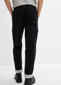Hombre bonprix bonprix Pantalón térmico con corte relajado y diseño tapered