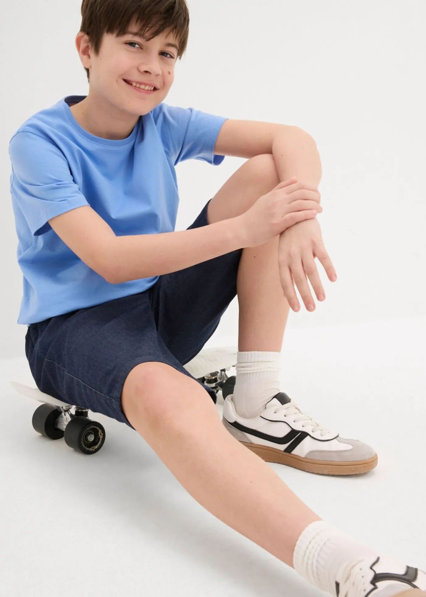 bonprix bonprix Ropa 9 A 16 Años·Jeans|Ropa 9 A 16 Años·Shorts>Pantalón vaquero corto elástico sin cierre con corte regular denim intenso