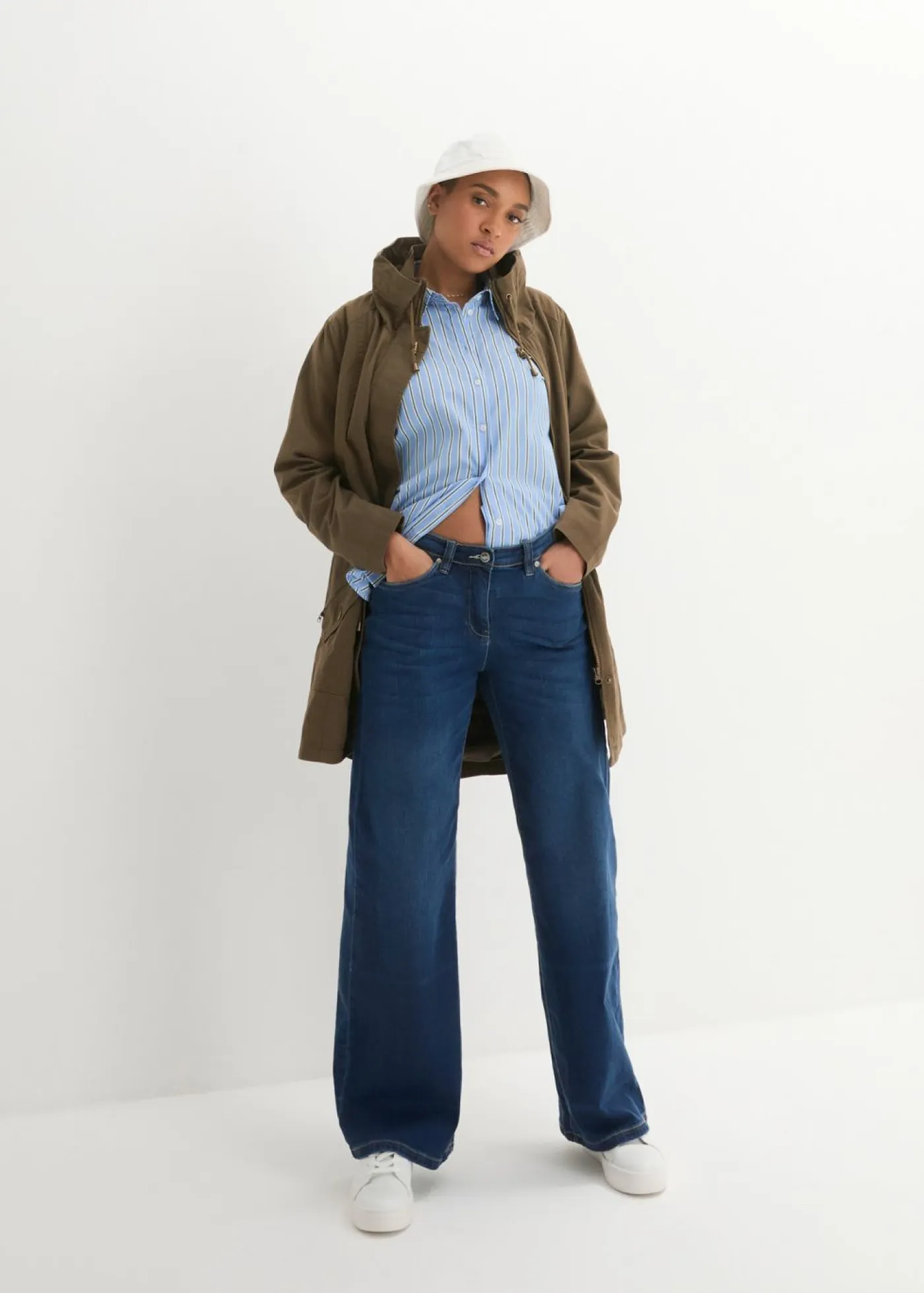 Mujer bonprix bonprix Parka corta de algodón con cuello alto, entallada