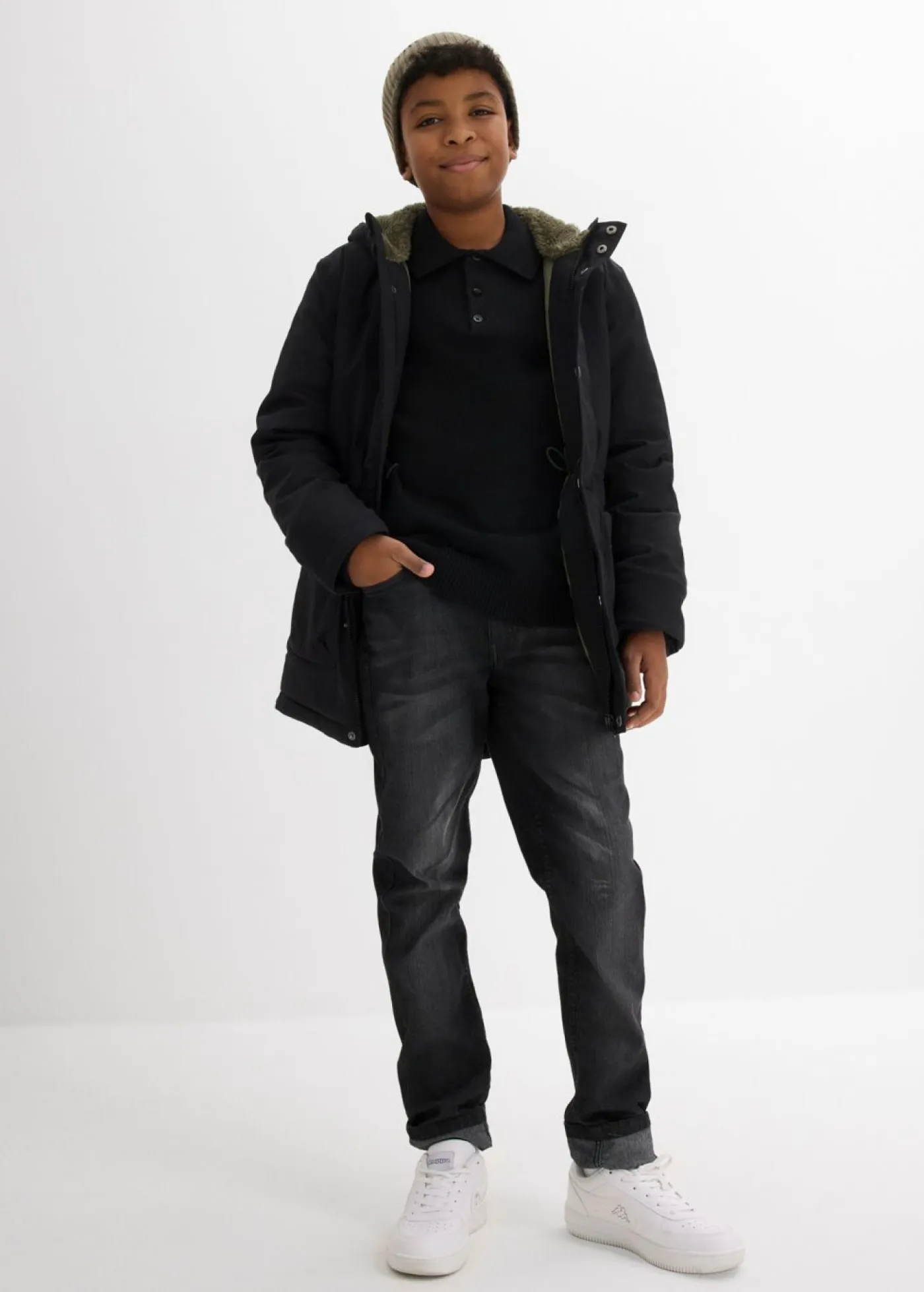 bonprix bonprix Ropa 9 A 16 Años·Chaquetas Y Ropa Outdoor>Parka impermeable de invierno con forro cálido Negro-verde oliva