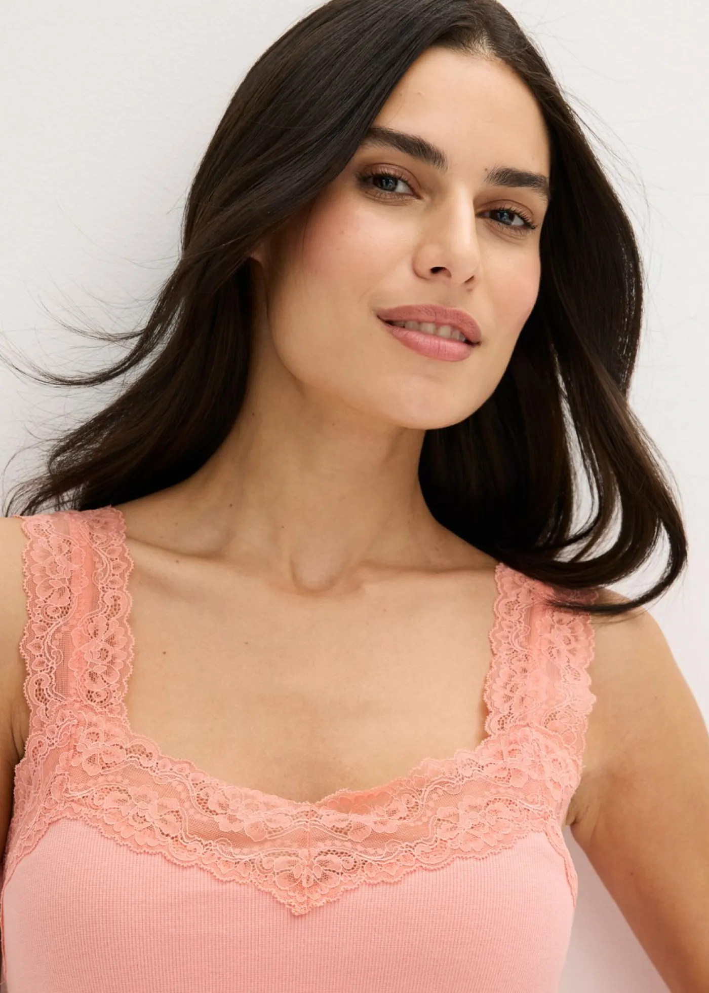 Mujer bonprix bonprix Pijama corto con delicado ribete de encaje