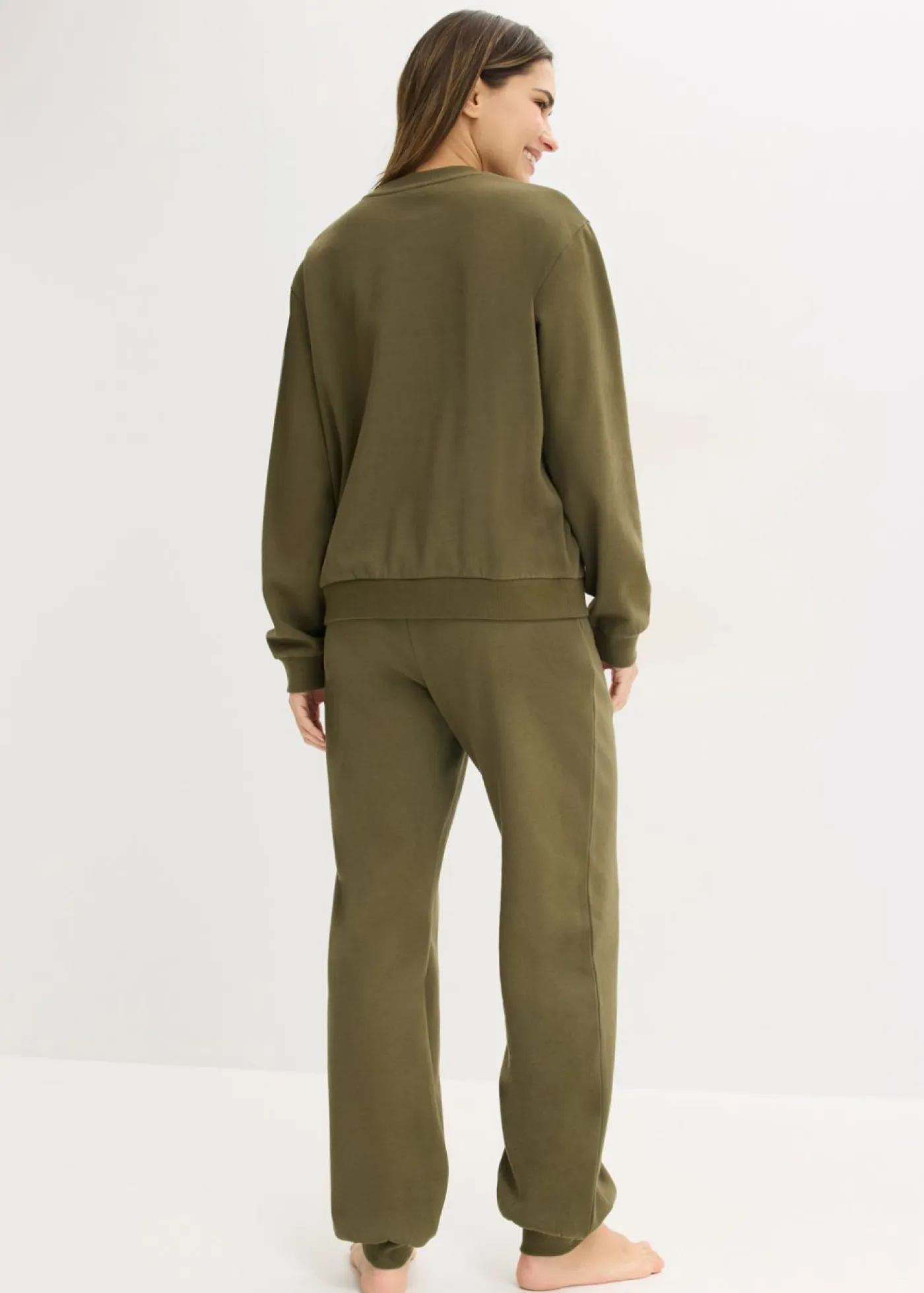 bonprix bonprix Homewear|Ropa Para Dormir>Pijama tipo chándal Verde oliva oscuro