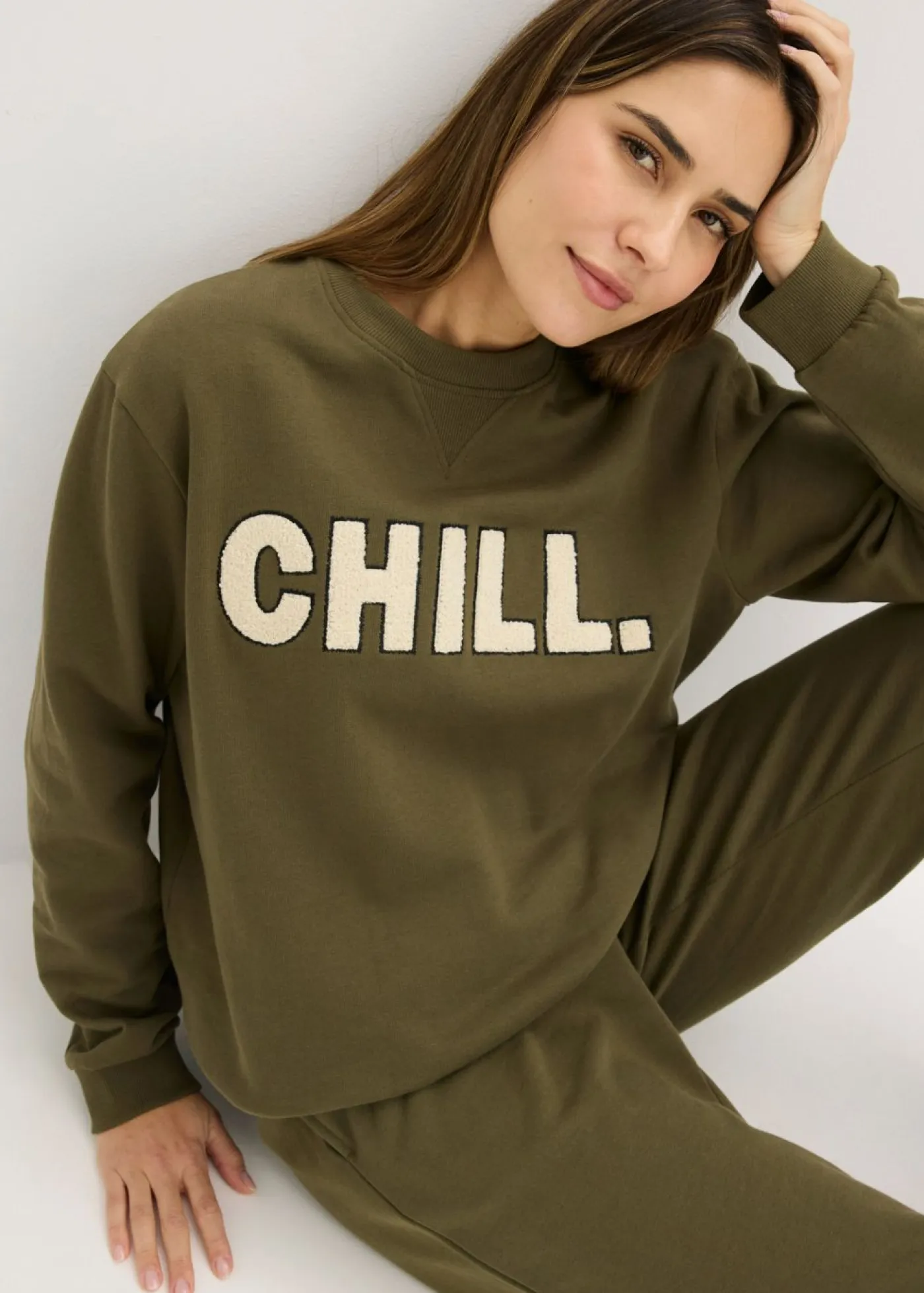 bonprix bonprix Homewear|Ropa Para Dormir>Pijama tipo chándal Verde oliva oscuro