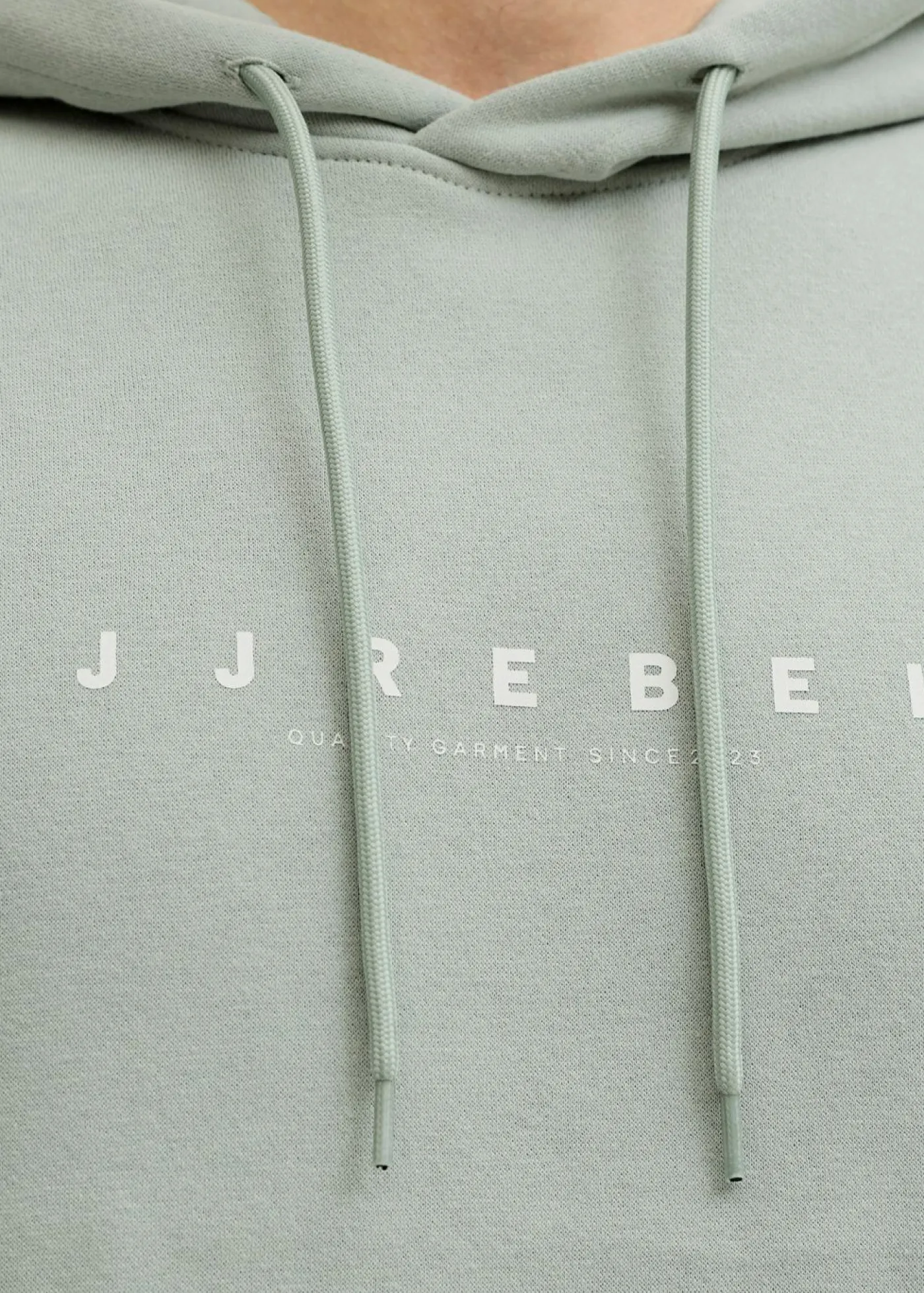 bonprix JJ REBEL Chándals>Sudadera de JJ REBEL con capucha y corte holgado Verde