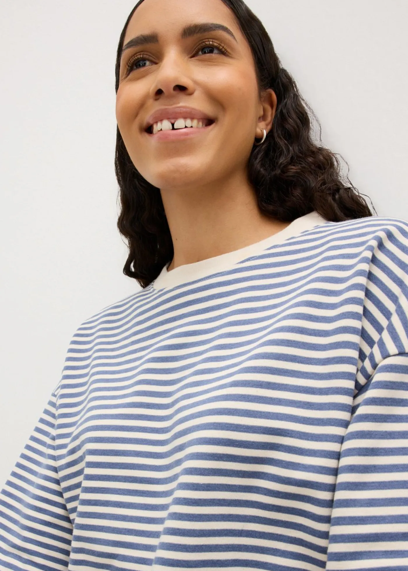 bonprix bonprix Básicos|Ropa Cómoda>Sudadera holgada Denim-blanco lana de rayas