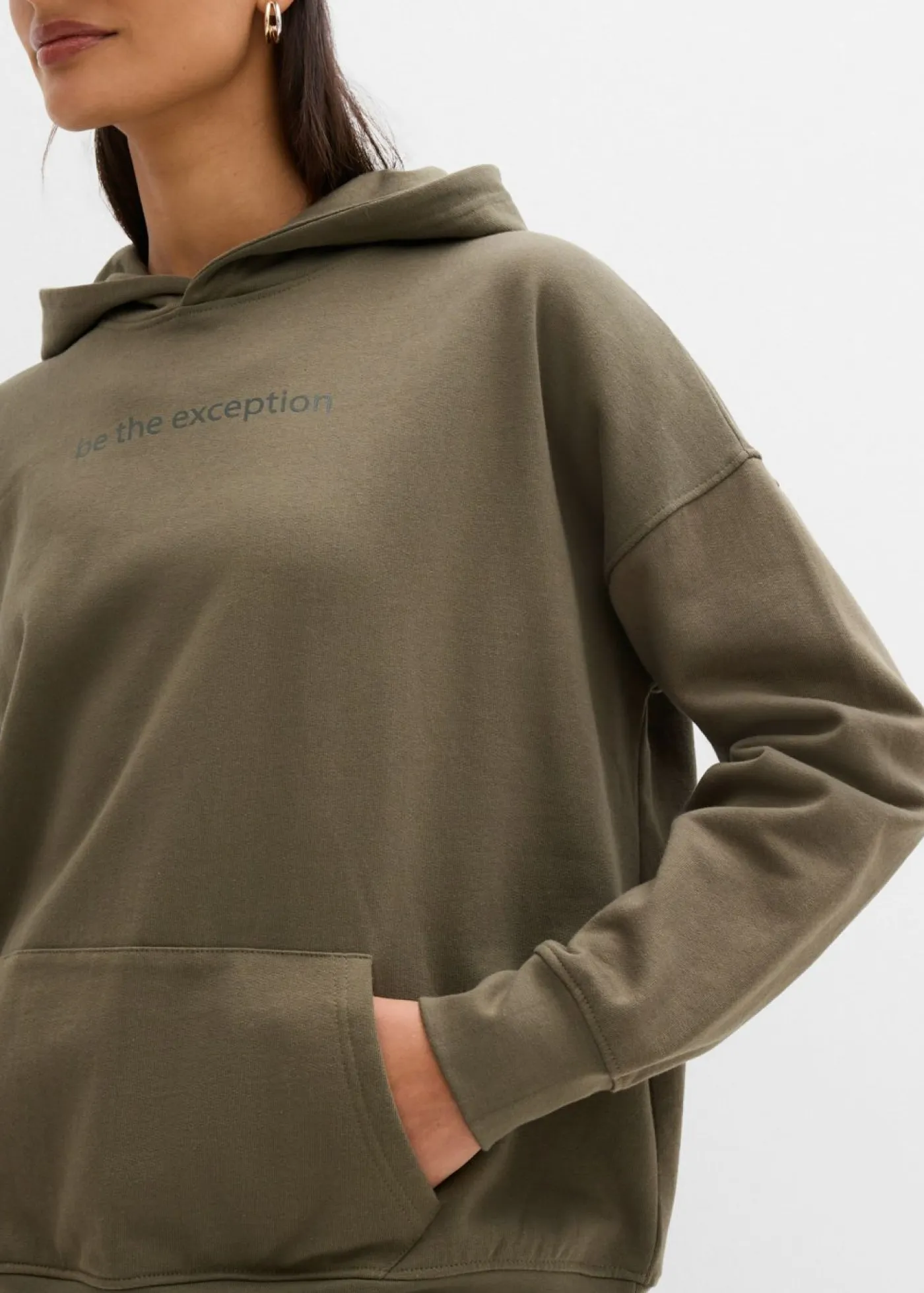 bonprix bonprix Ropa Cómoda>Sudadera holgada de algodón orgánico puro Verde oliva oscuro