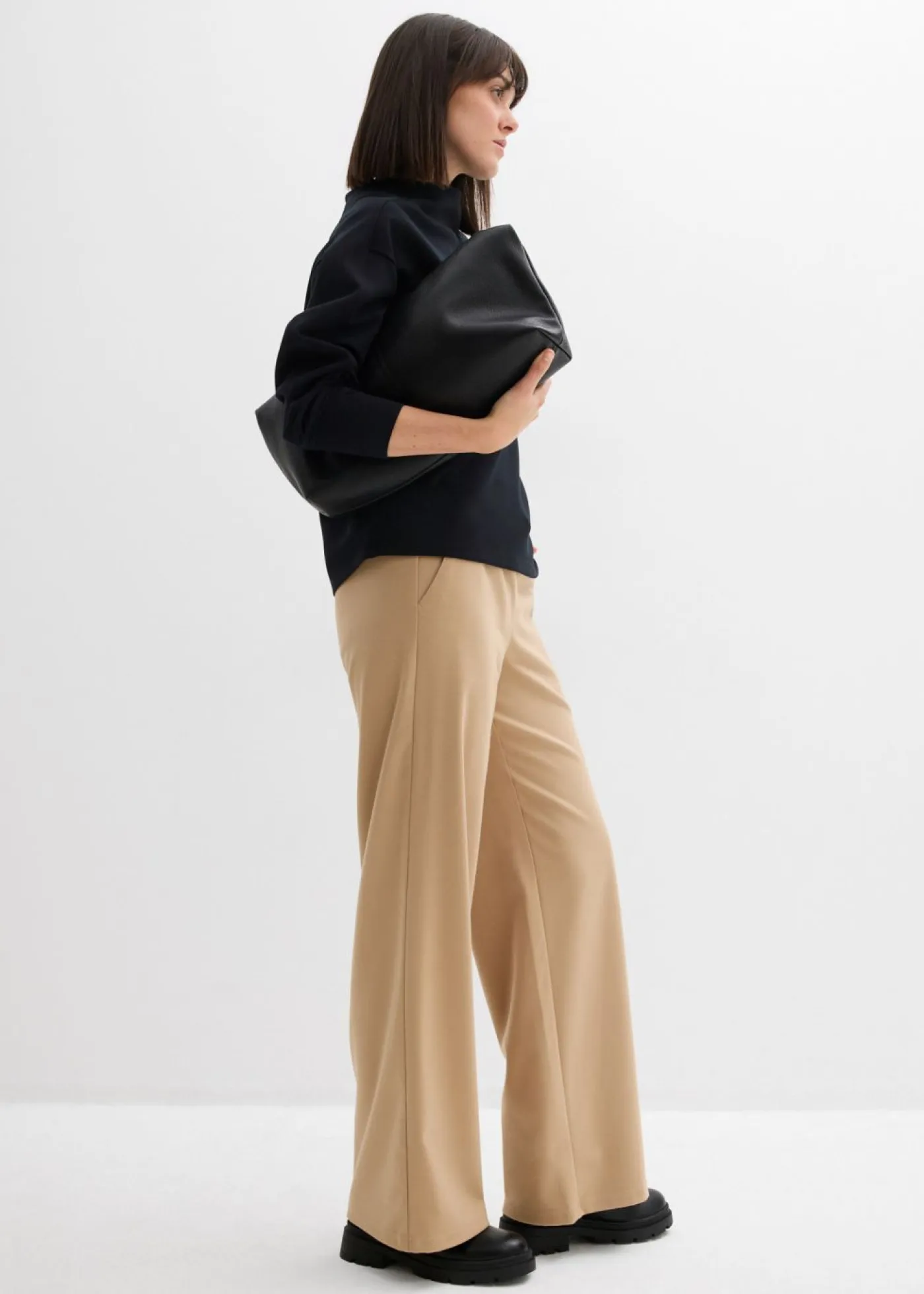 bonprix bonprix Básicos|Ropa Cómoda>Sudadera holgada de neopreno suave Negro