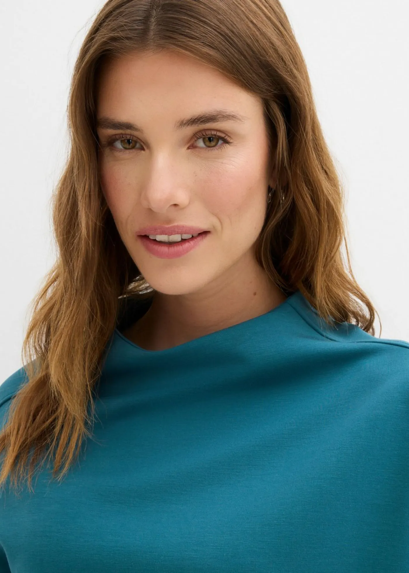 bonprix bonprix Básicos|Ropa Cómoda>Sudadera holgada de neopreno suave verde pimiento