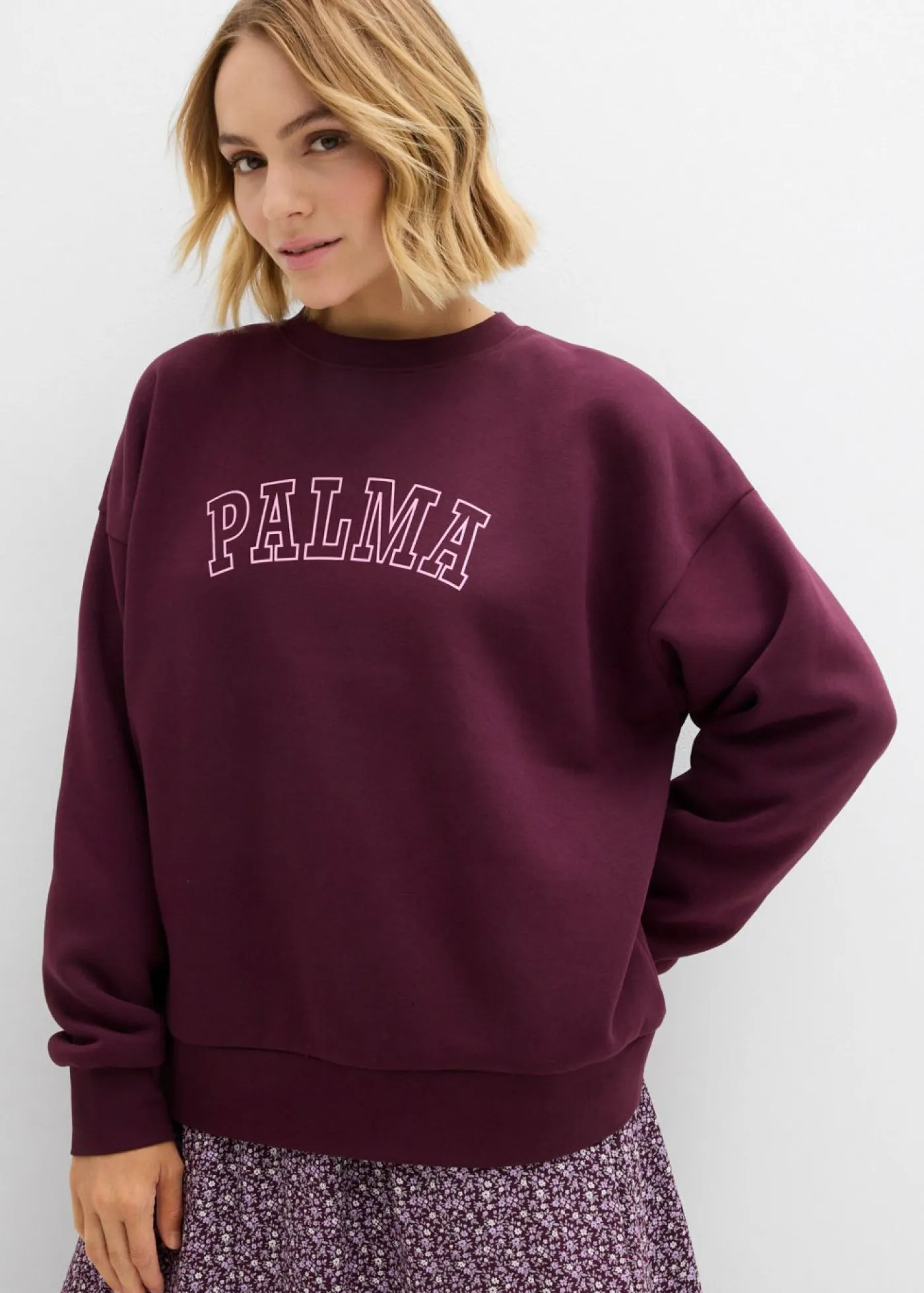 bonprix bonprix Ropa Cómoda>Sudadera holgada en mezcla de algodón rojo burdeos-rosa