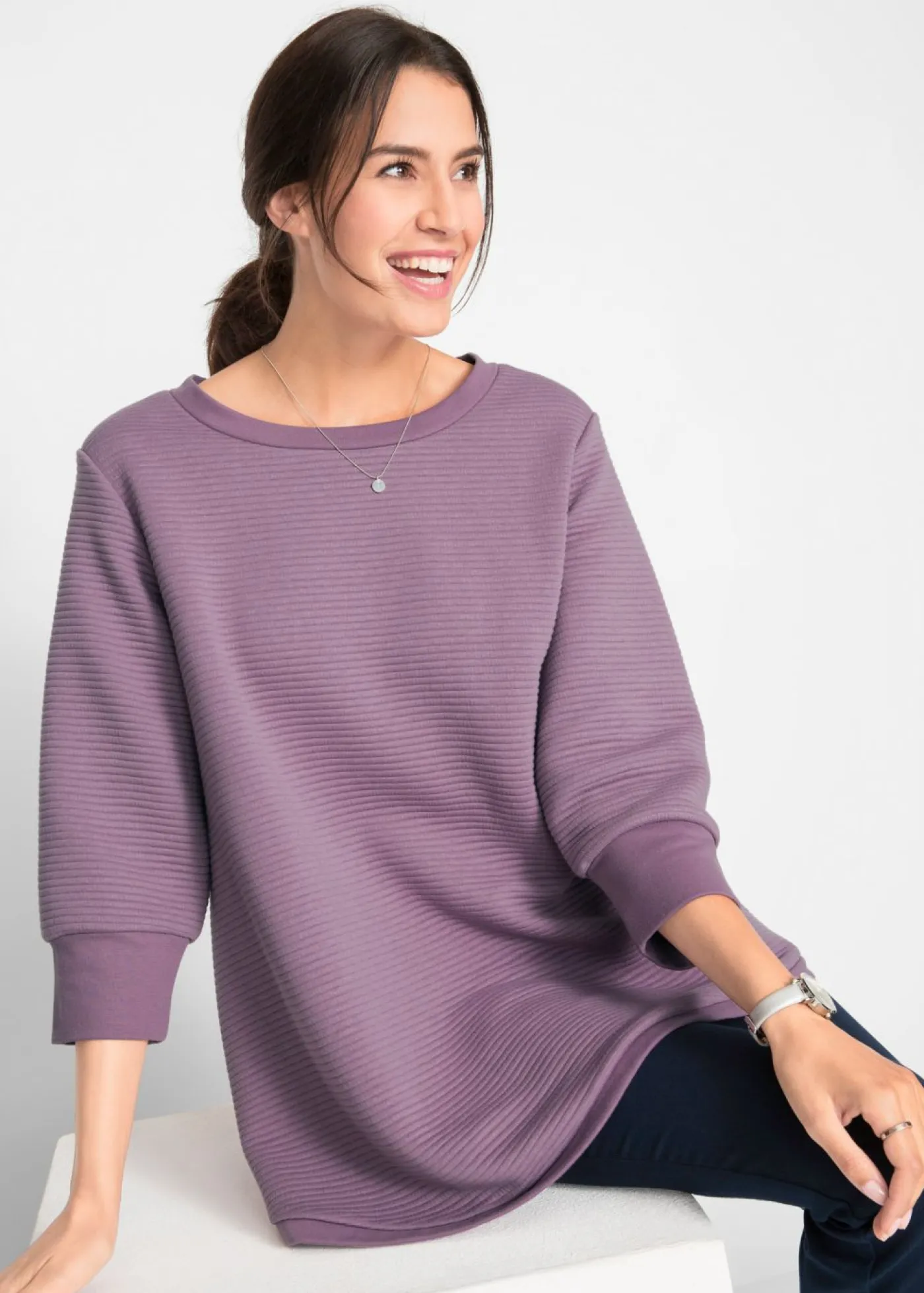 bonprix bonprix Ropa Cómoda>Sudadera larga con viscosa Lavanda mate