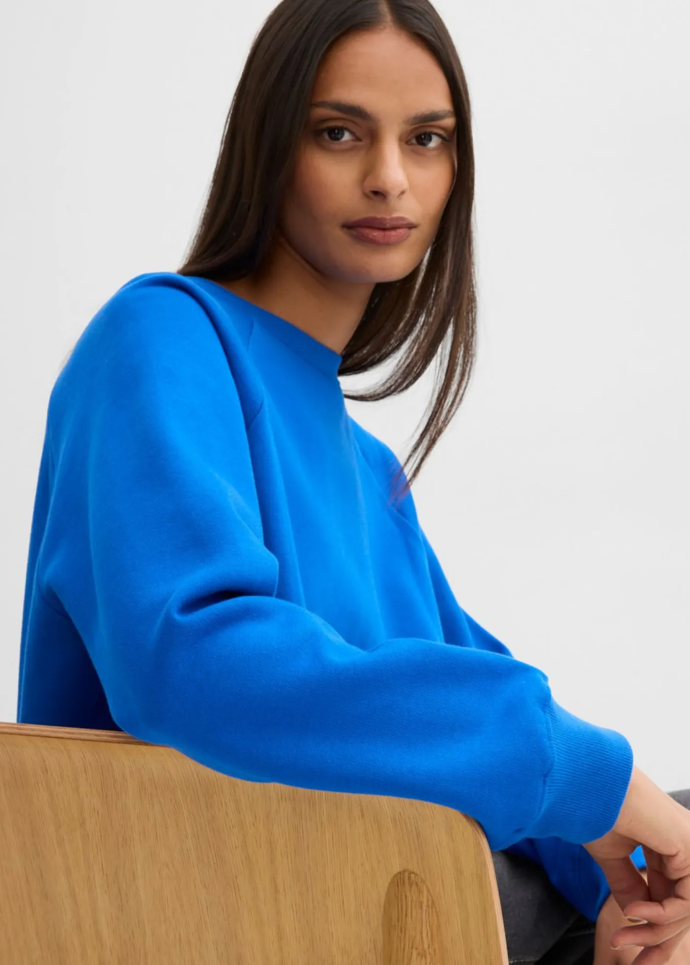 bonprix bonprix Ropa Cómoda>Sudadera oversize de algodón orgánico Azul ártico-blanco