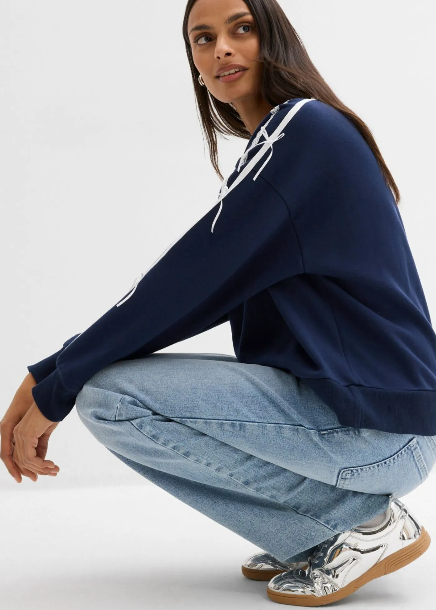 bonprix bonprix Ropa Cómoda>Sudadera oversize en suave mezcla de algodón Azul marino + blanco lana