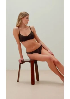 Mujer bonprix bonprix Sujetador con aros, guateado lateral y encaje delicado