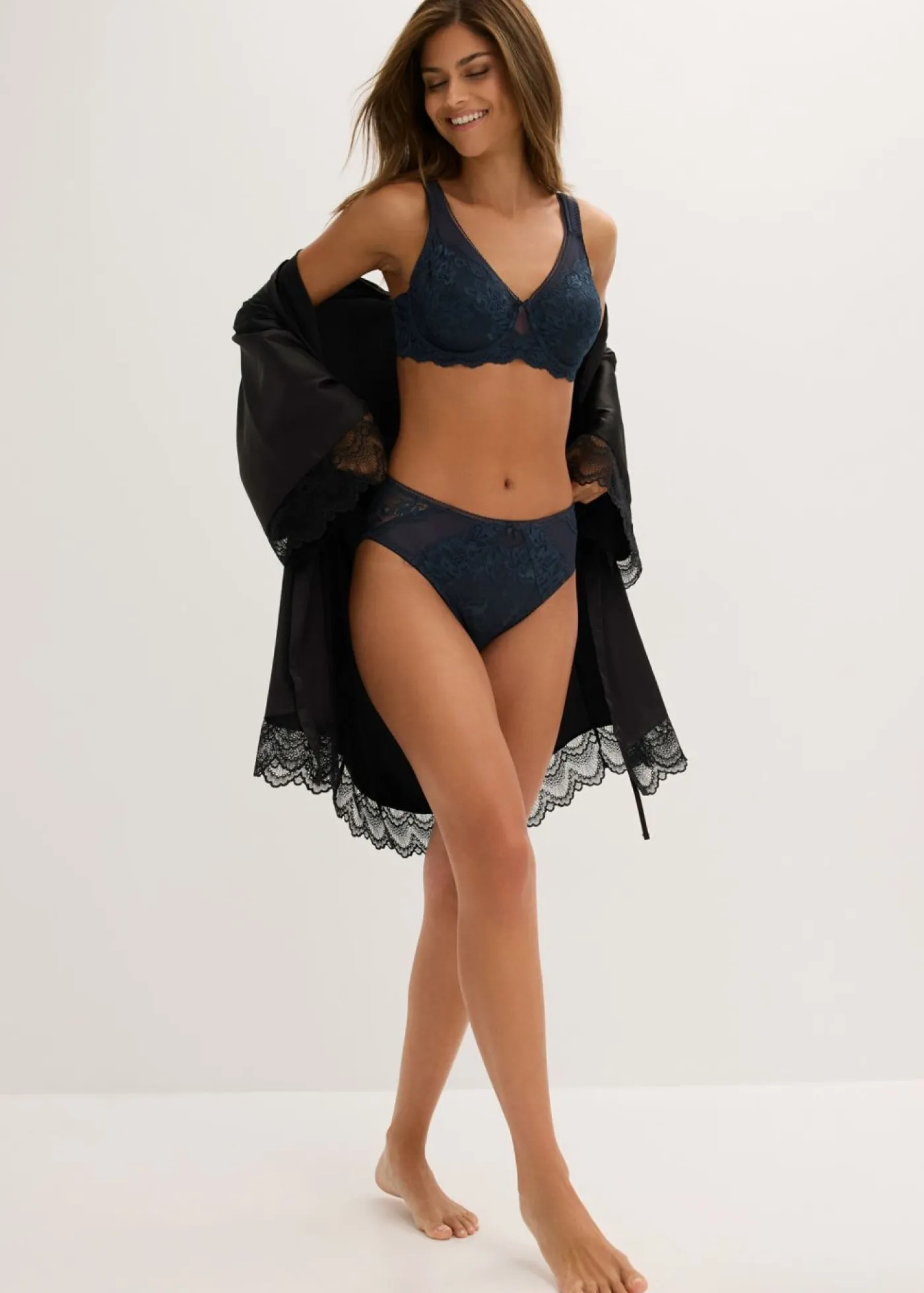 Mujer bonprix bonprix Sujetador reductor con tirantes acolchados