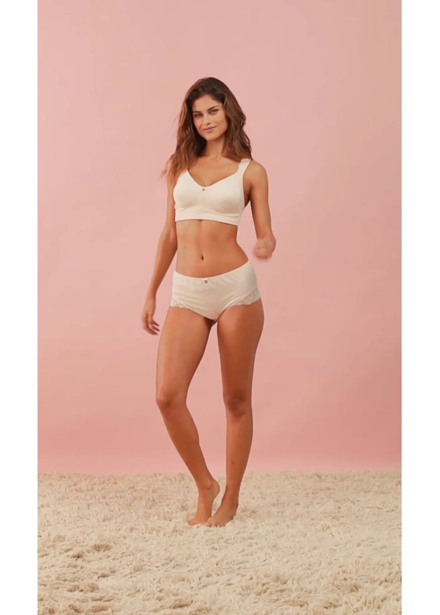 bonprix bonprix Sujetadores>Sujetador suave sin aros con efecto reductor Rosa seda