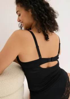 Mujer bonprix bonprix Sujetador tipo top con efecto moldeador medio y encaje