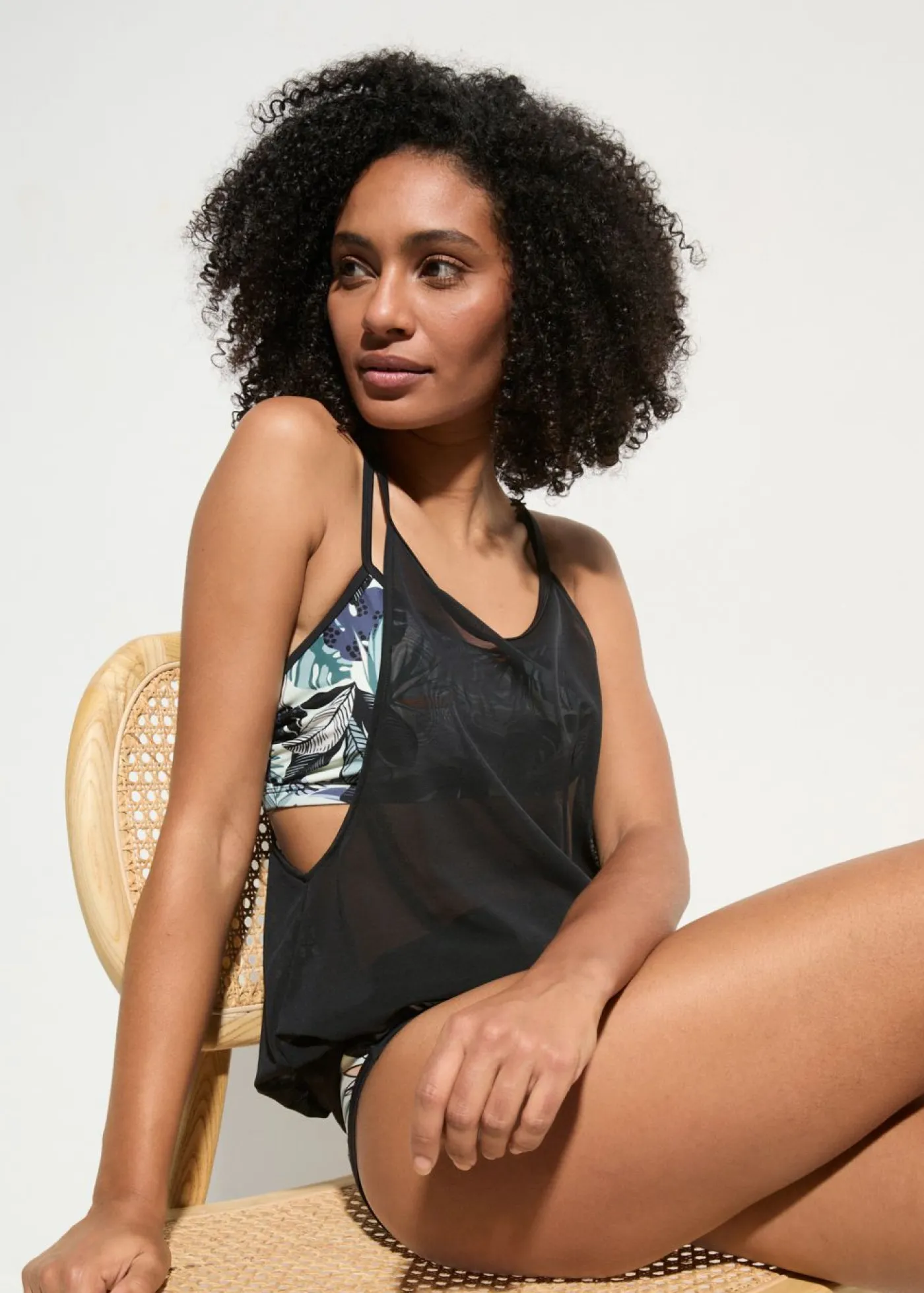 bonprix bonprix Tankinis>Tankini holgado (3 piezas) con top de bikini tipo bustier azul/negro con estampado de flores