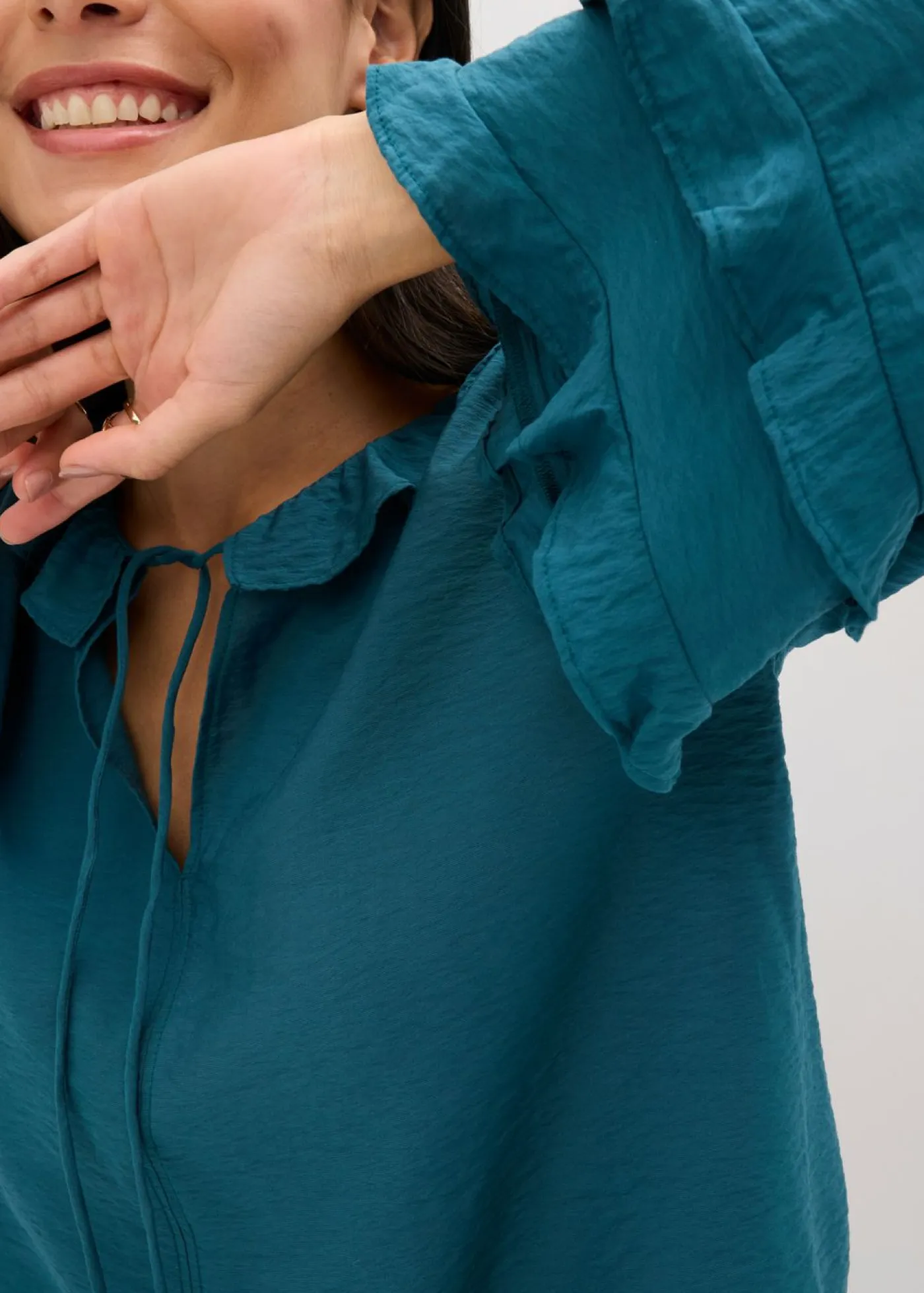 bonprix bonprix Camisas Y Blusas>Túnica de mezcla de viscosa fina verde pimiento