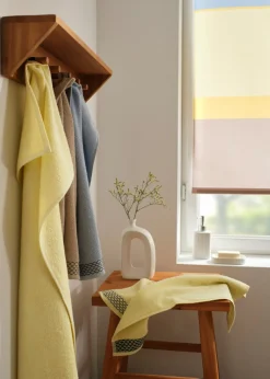 bonprix bonprix Muebles De Baño·Toallas De Baño|Toallas><noscript><img width=