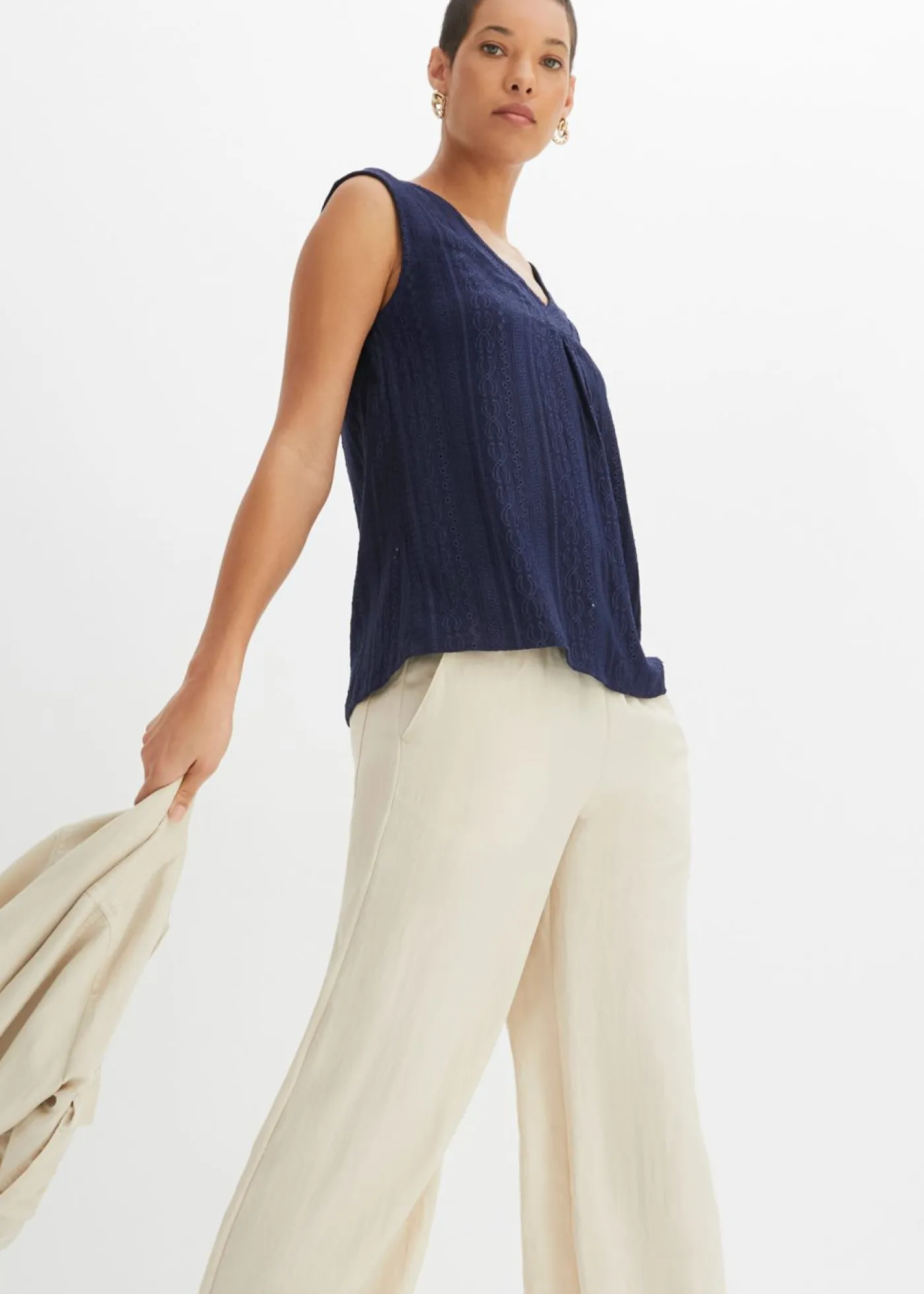 bonprix bonprix Camisetas|Novedades>Top con bordado calado Azul marino