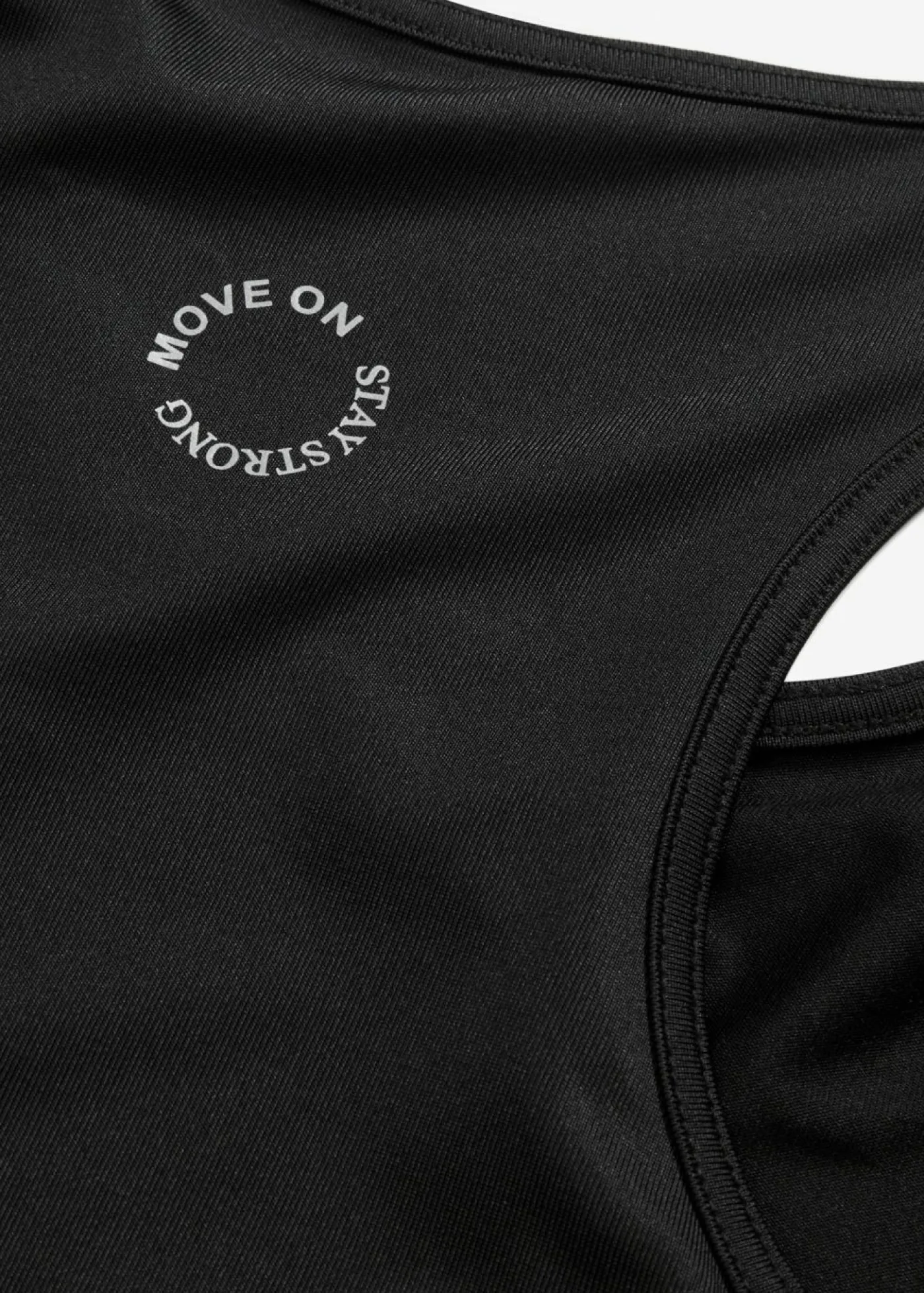 bonprix bonprix Ropa Deportiva|Camisetas>Top con espalda deportiva y material de secado rápido Negro