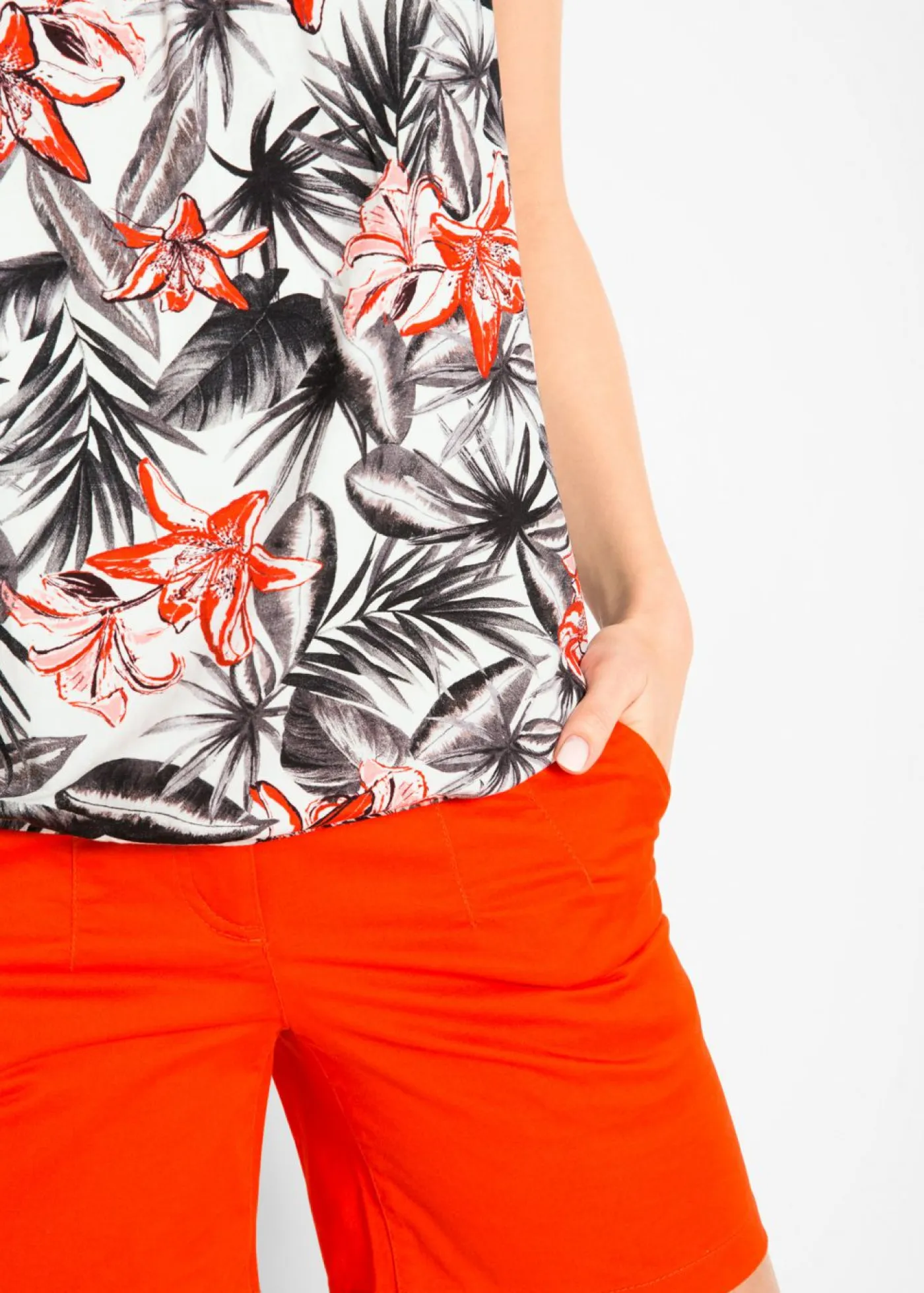 Mujer bonprix bonprix Top de mezcla de viscosa suave con tirantes finos