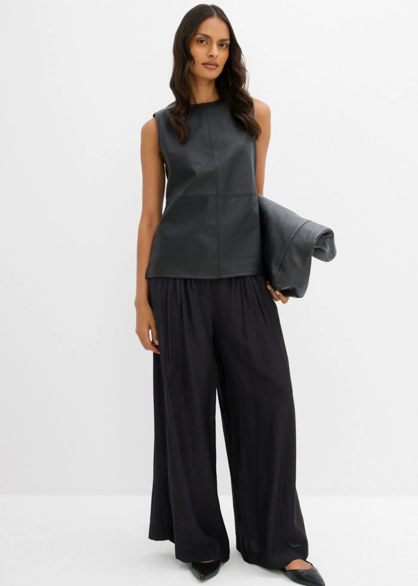 bonprix bonprix Esenciales|Camisetas>Top de piel sintética Negro