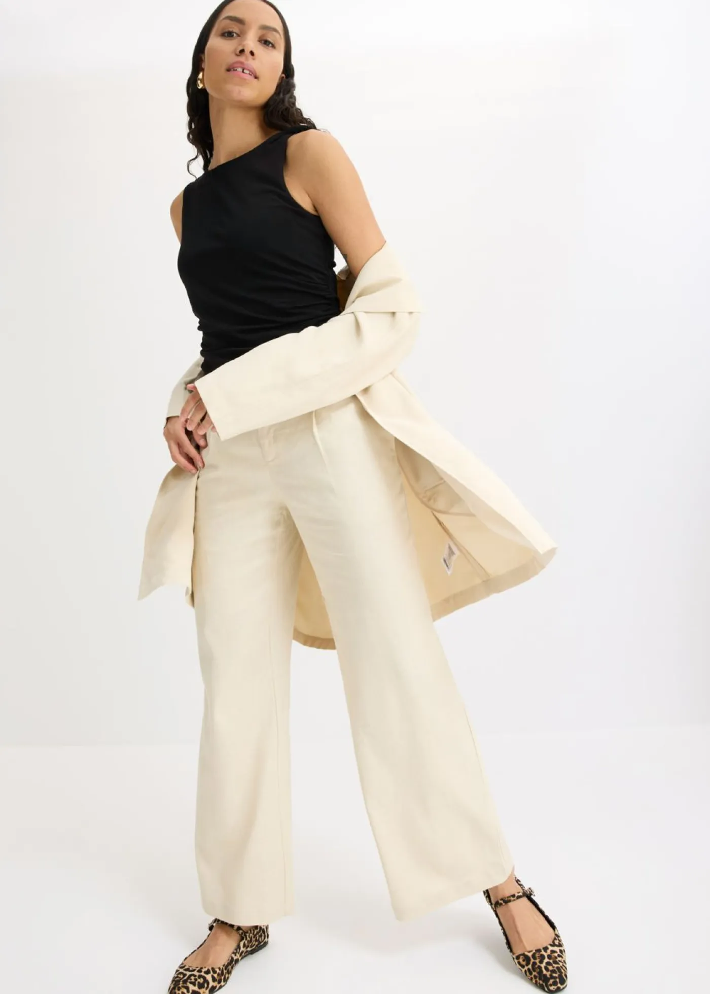 bonprix bonprix Camisetas>Top de punto con nudo Negro