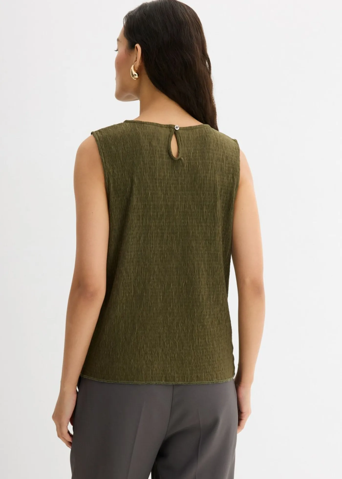 bonprix bonprix Esenciales|Camisetas>Top de tejido arrugado estructurado Verde oliva oscuro