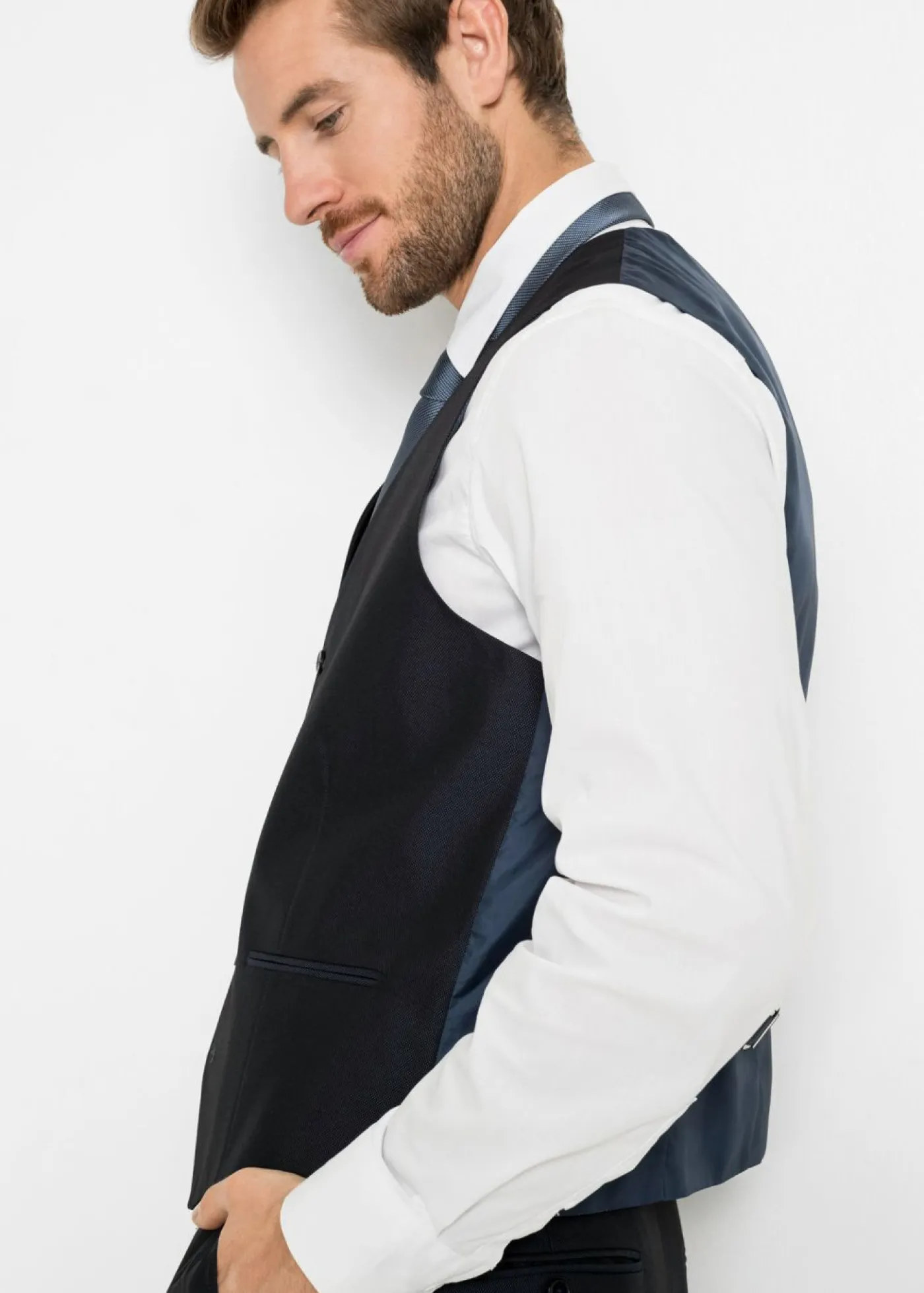 Hombre bonprix bonprix Traje con chaleco y corbata (4 piezas) con corte regular