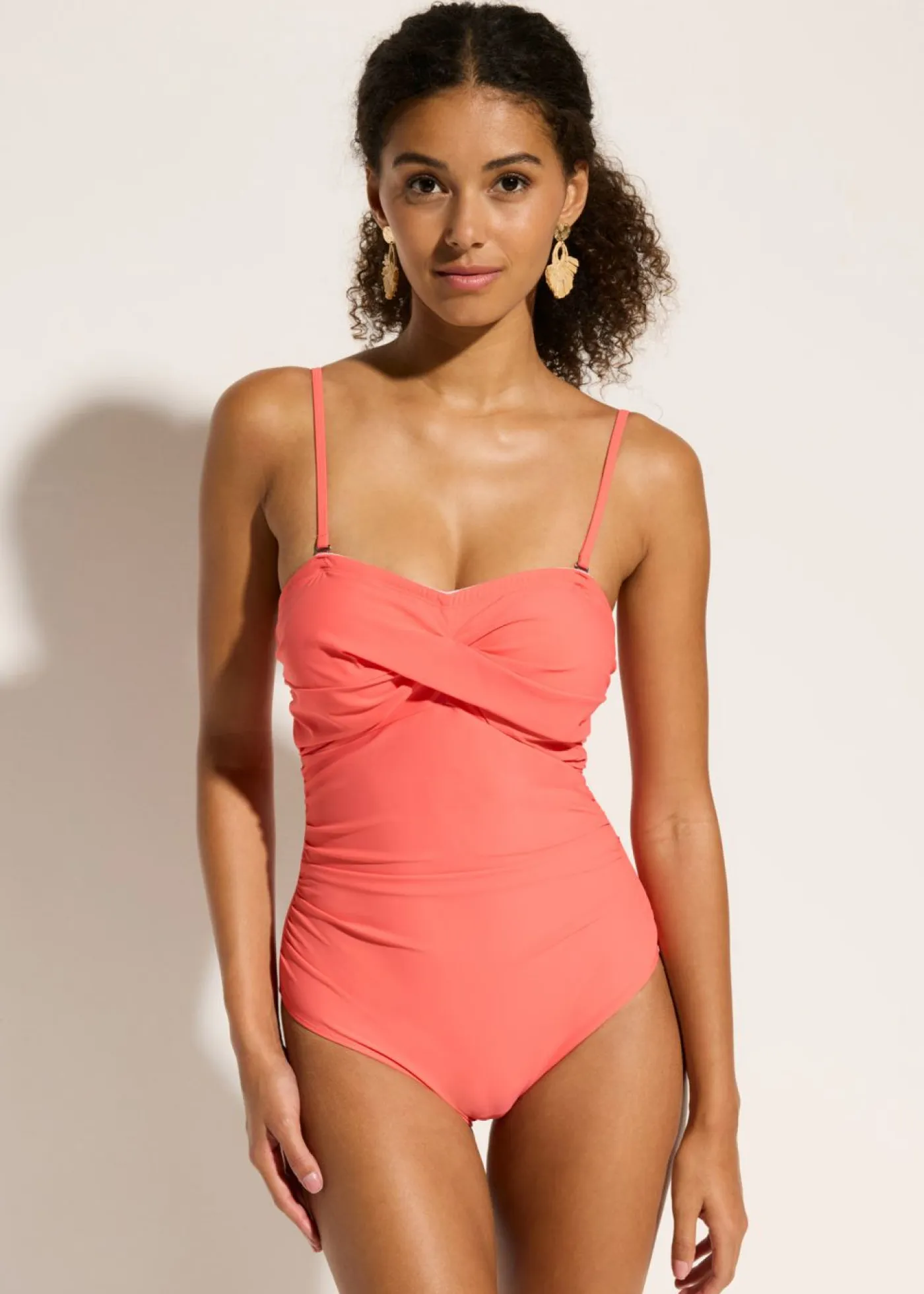 bonprix bonprix Vestidos Moldeadores|Bañadores>Traje de baño con efecto moldeador medio y aspecto cruzado Coral