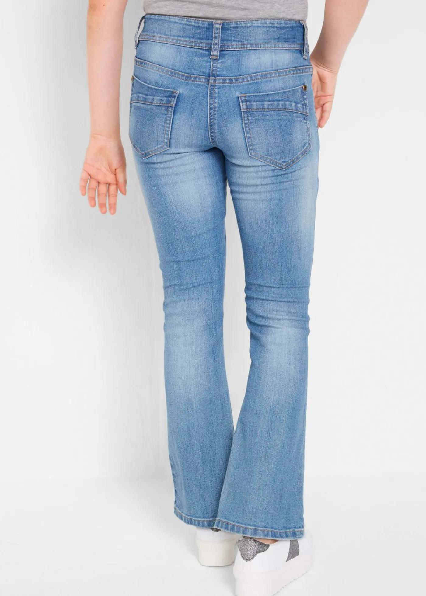 Niños bonprix bonprix Vaqueros con corte bootcut y talle medio