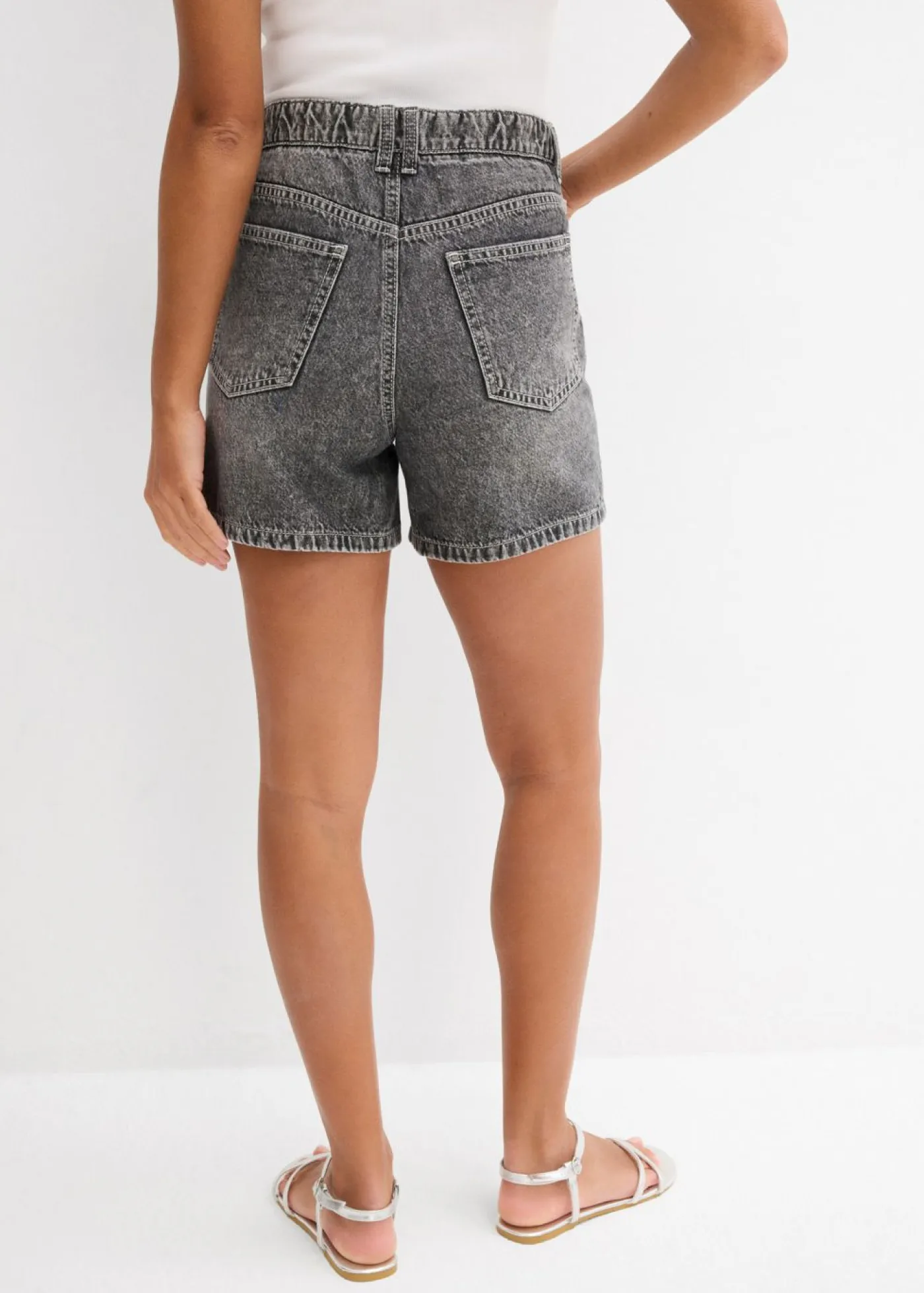 bonprix bonprix Shorts|Vaqueros>Vaqueros cortos poco elásticos con talle alto negro denim usado