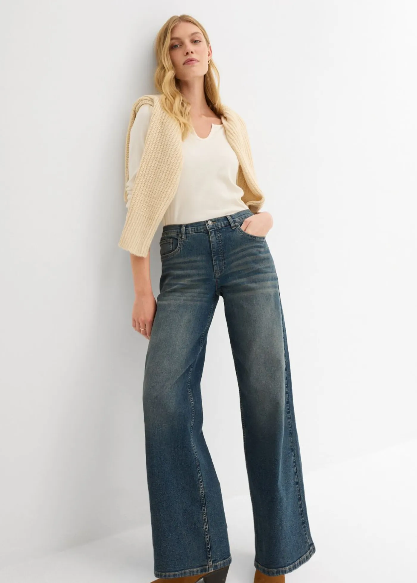 bonprix bonprix Vaqueros|Tallas Pequeñas>Vaqueros de pernera ancha, high waist Denim desgastado