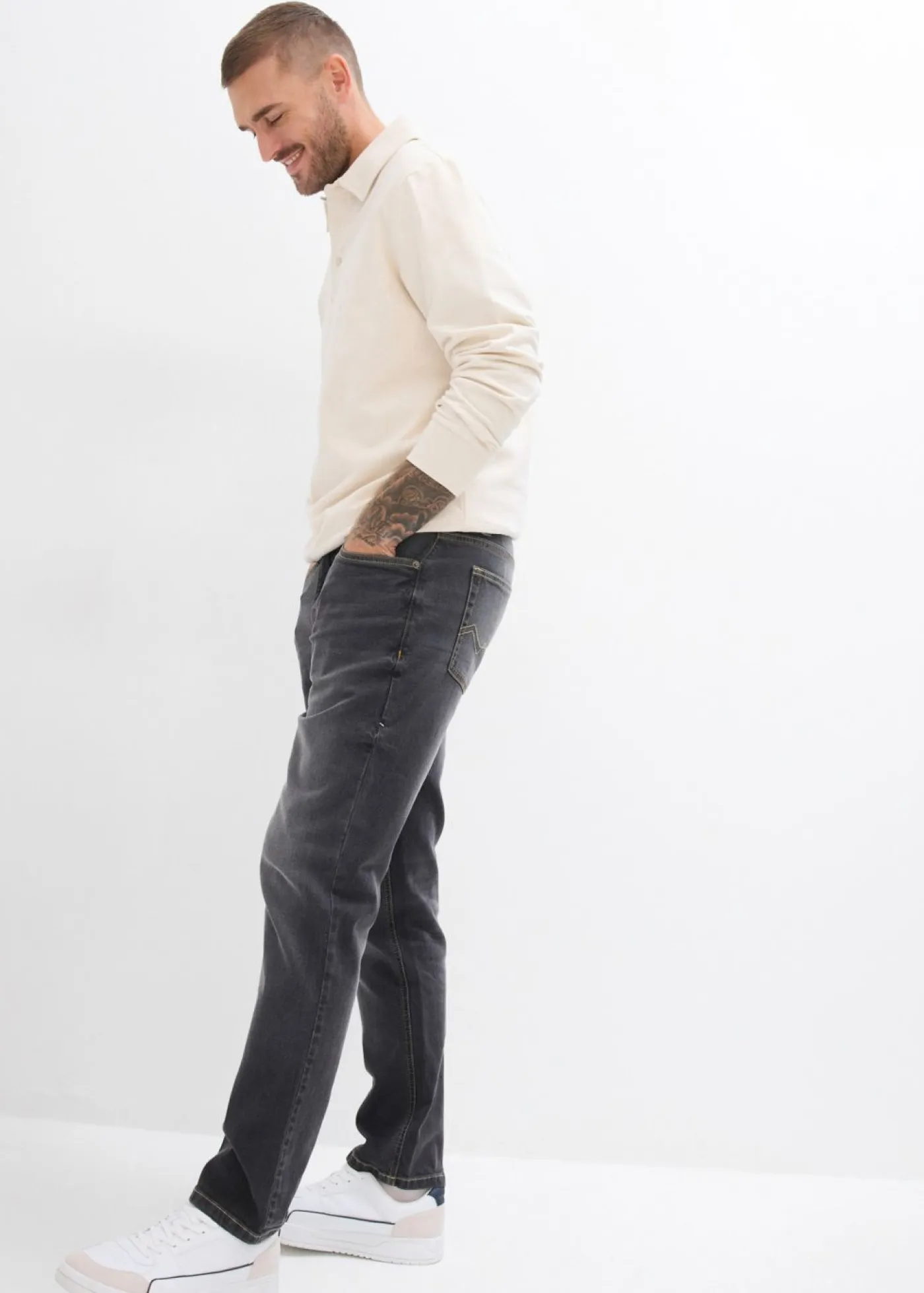 bonprix bonprix Vaqueros>Vaqueros elásticos de corte regular y recto Negro denim