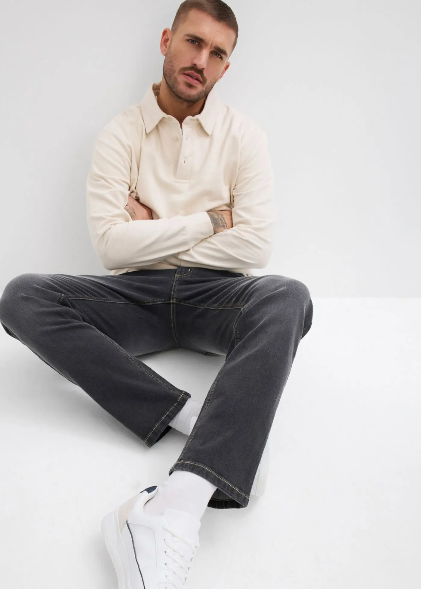 bonprix bonprix Vaqueros>Vaqueros elásticos de corte regular y recto Negro denim