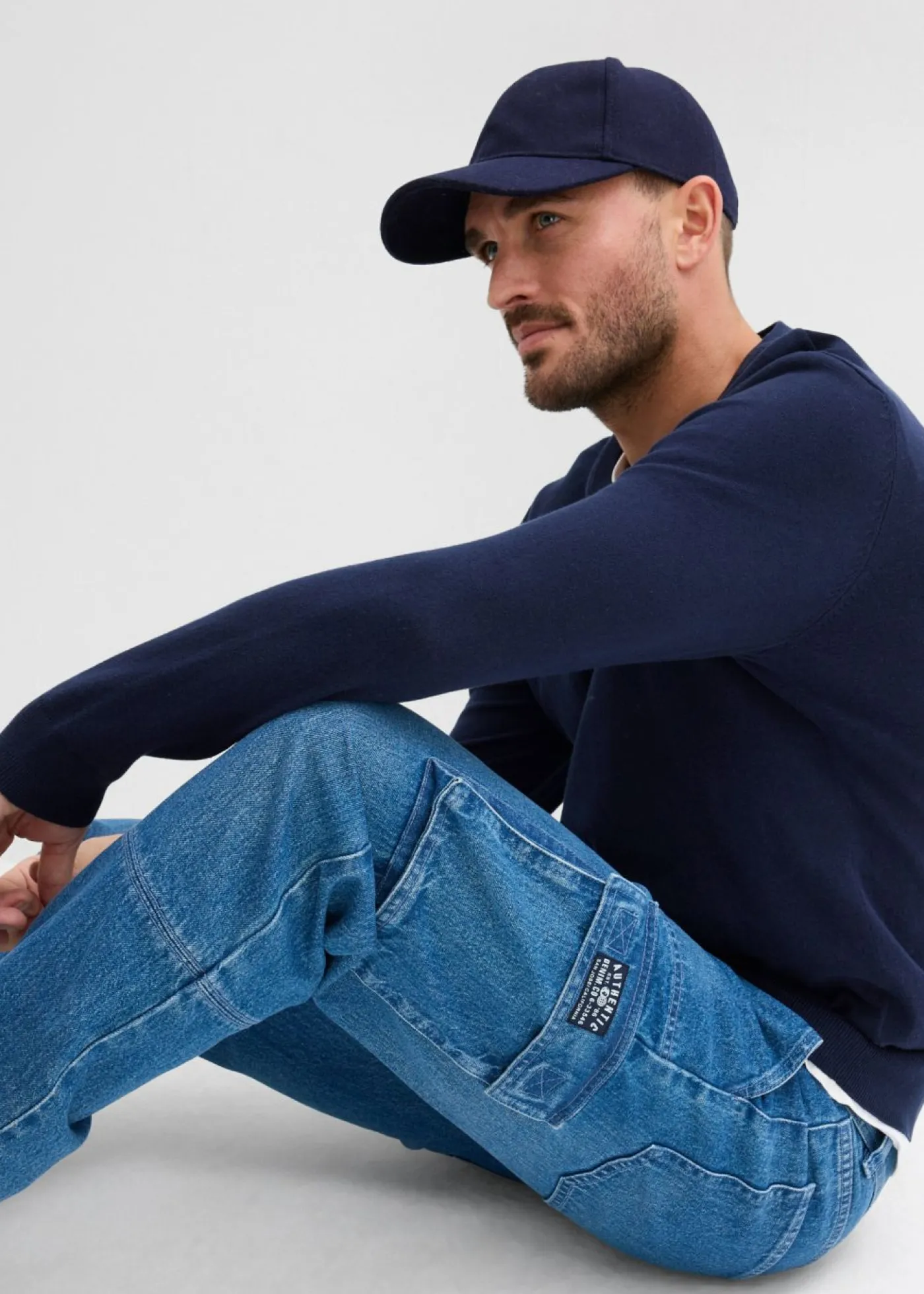 bonprix bonprix Vaqueros>Vaqueros elásticos tipo cargo con corte recto y estilo informal Denim medio