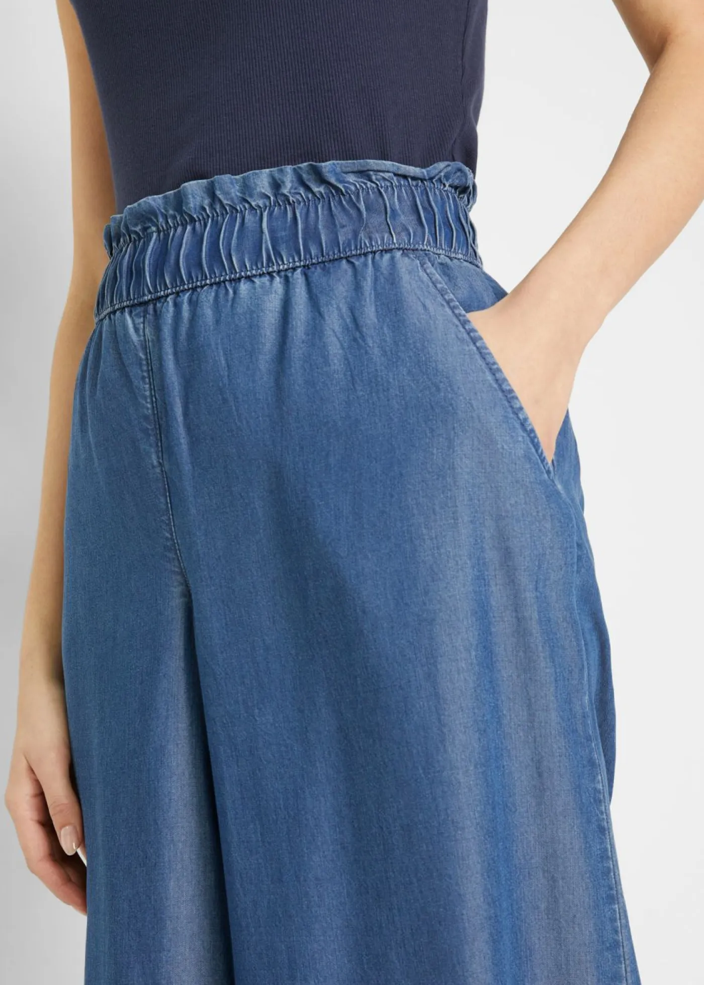 bonprix bonprix Pantalones>Vaqueros fluidos tipo palazzo con abertura lateral y largo capri Azul piedra